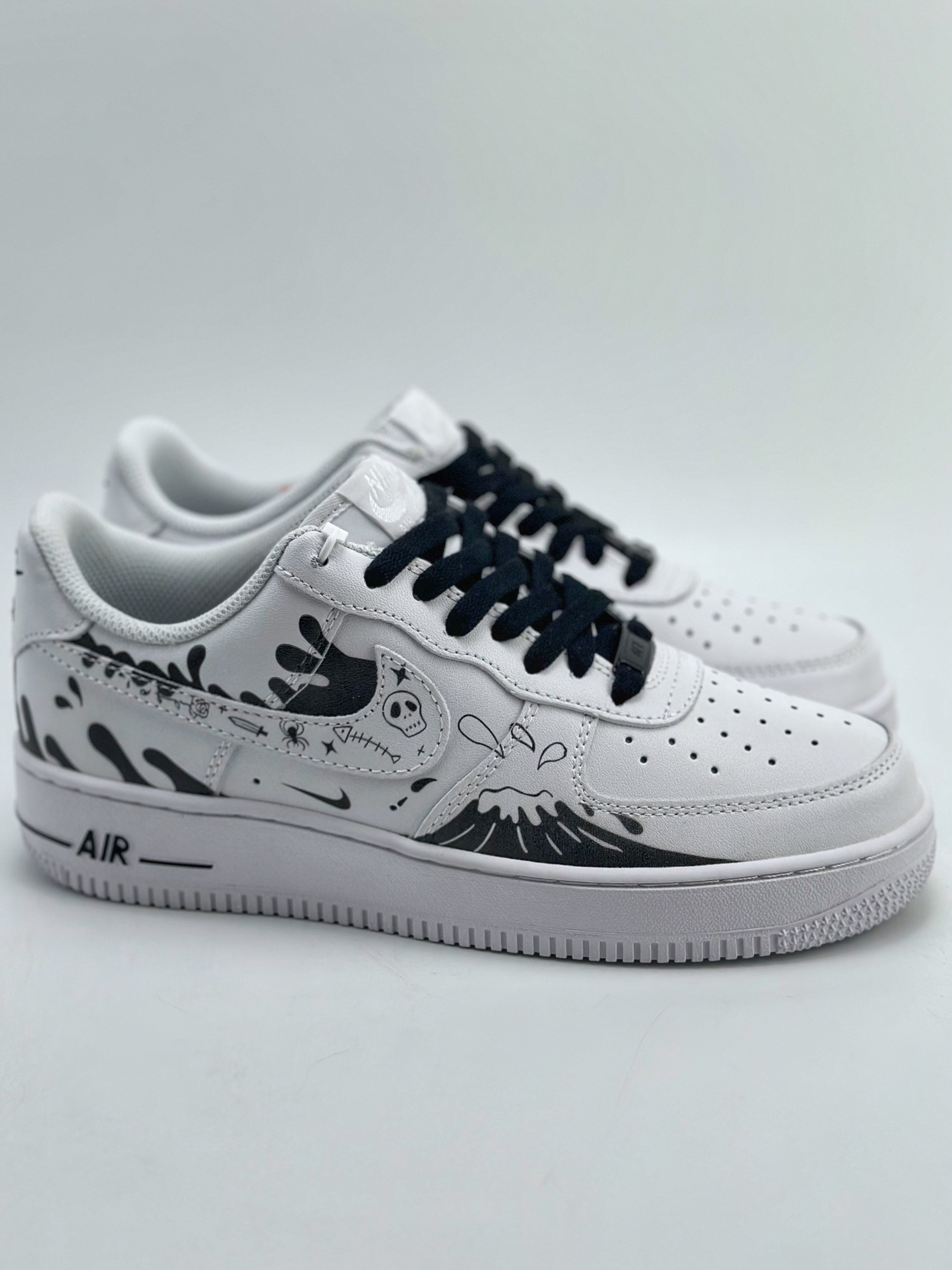 260 Nike Air Force 1 Low 07 涂鸦白黑 AM0703-121