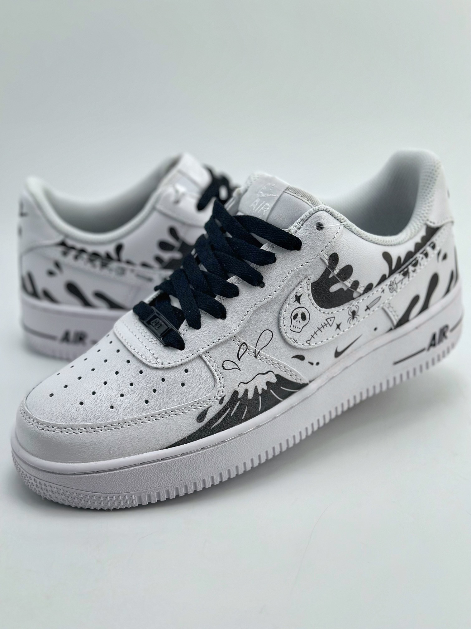 260 Nike Air Force 1 Low 07 涂鸦白黑 AM0703-121