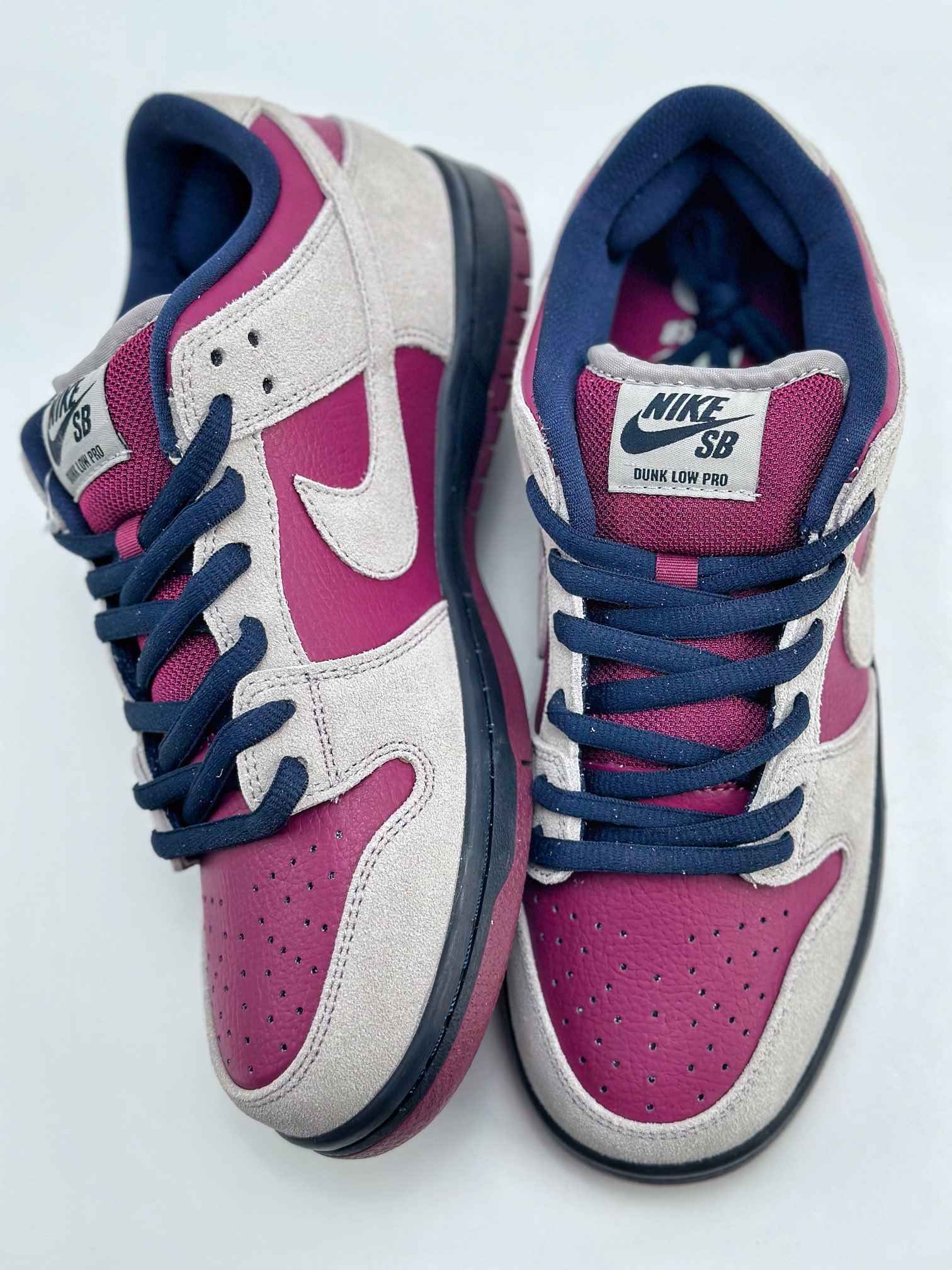 NIKE SB Dunk Low True Berry Bordeaux BQ6817-001