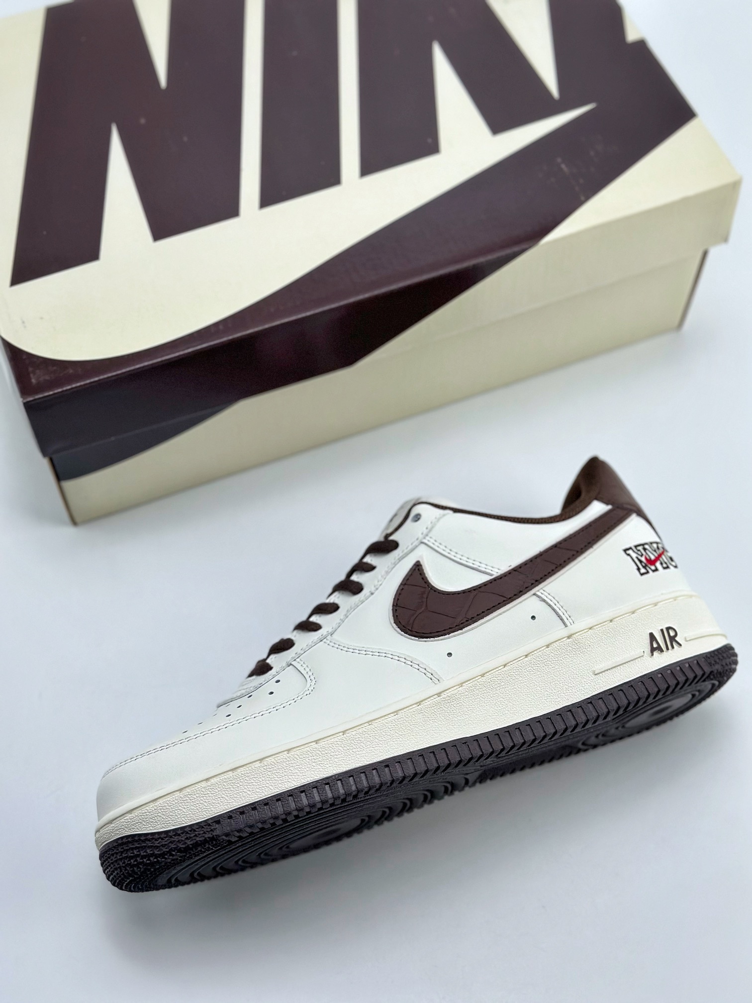 220 Nike Air Force 1 Low 07 NYC刺绣 CM9612-023