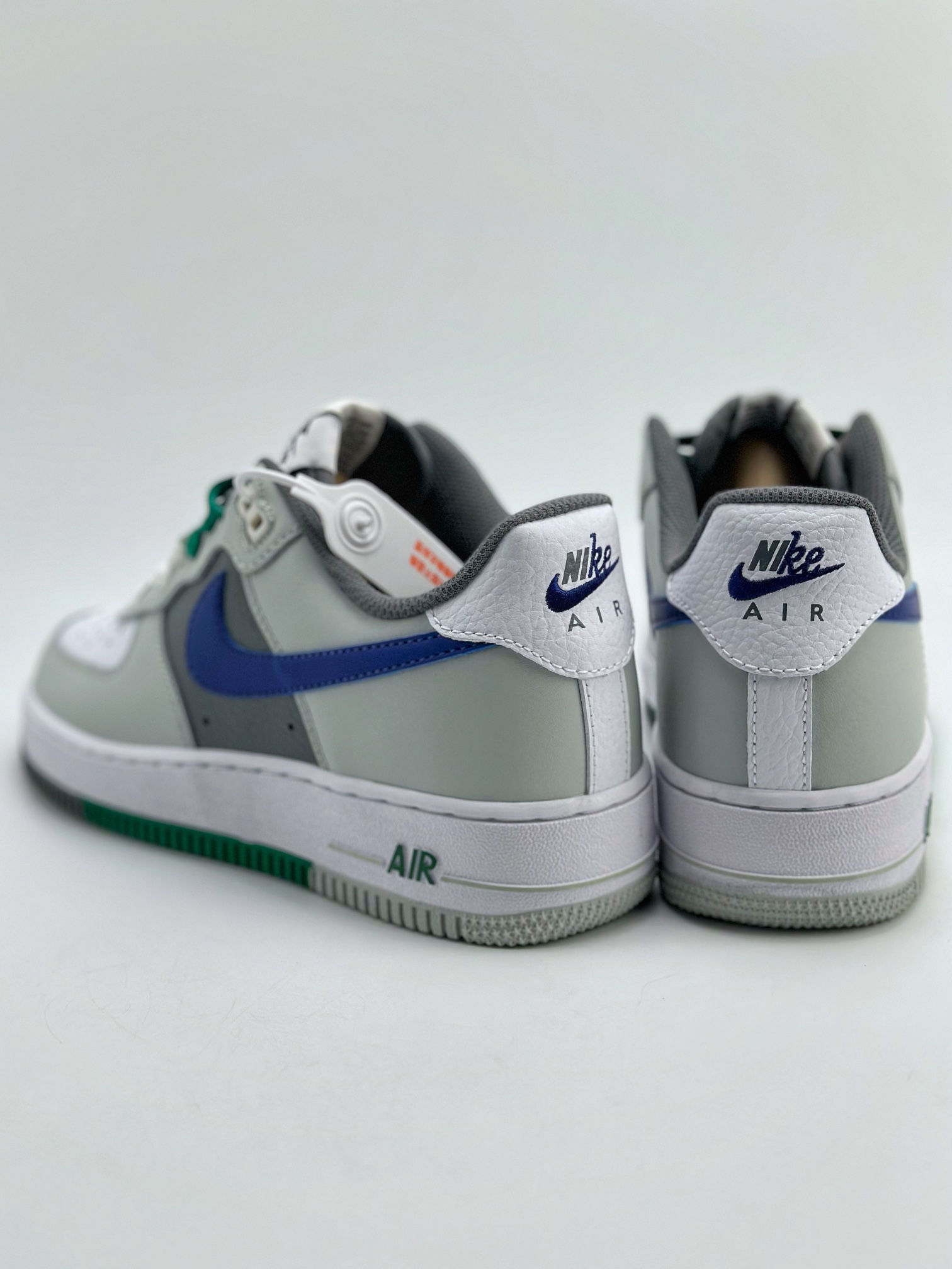 200 Nike Air Force 1 Low 07 深灰蓝 FB9035-001