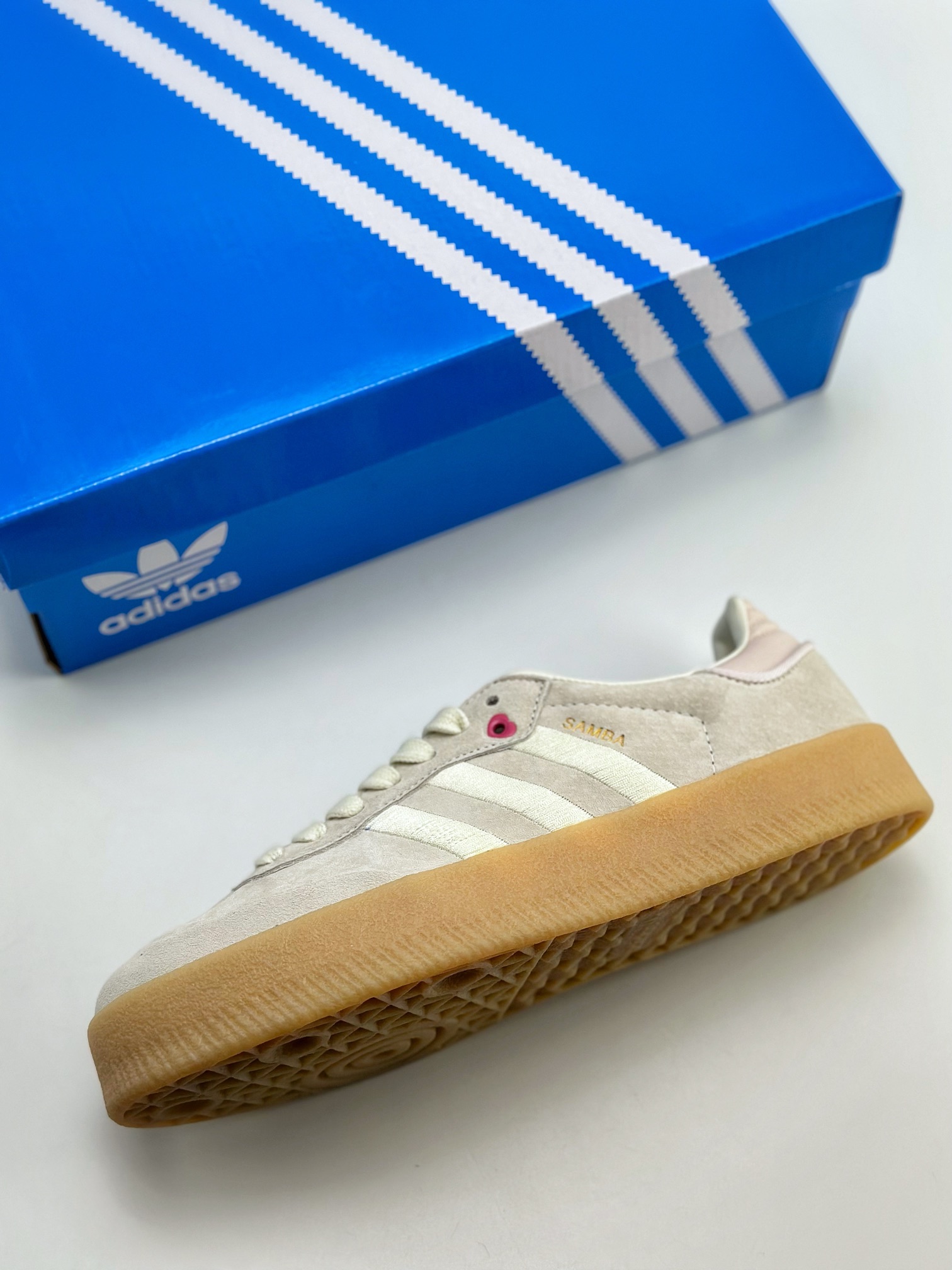 150 Adidas Samba VEGAN 百搭单品这款运动鞋  ID1104