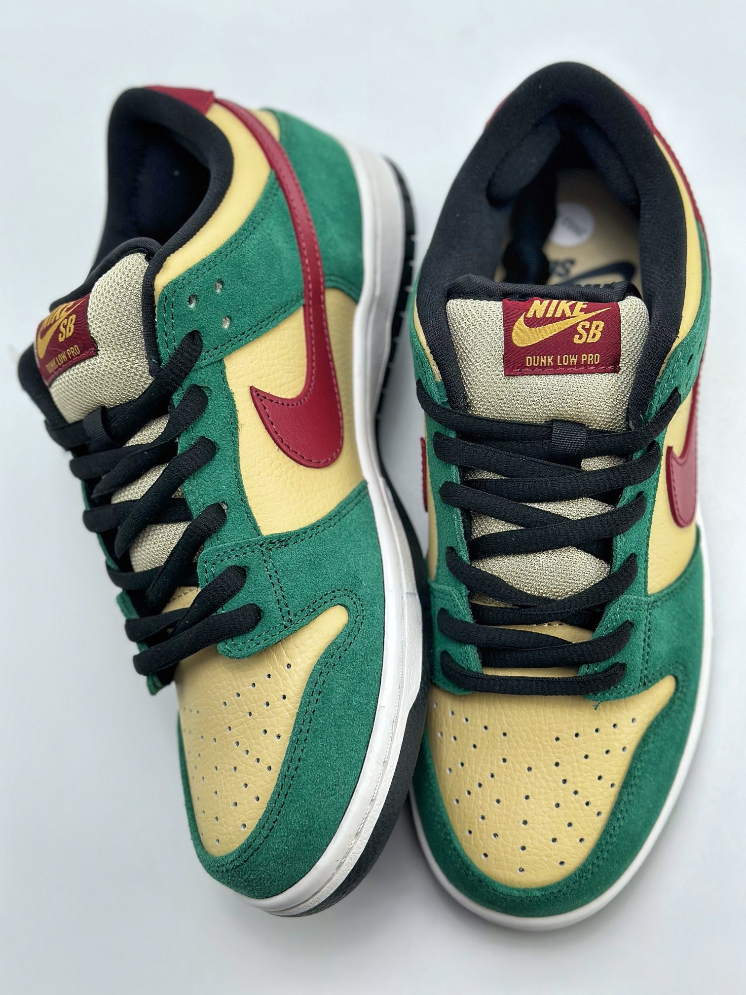 210 NIKE SB Dunk Low Vegas Gold 白绿红 304292-700