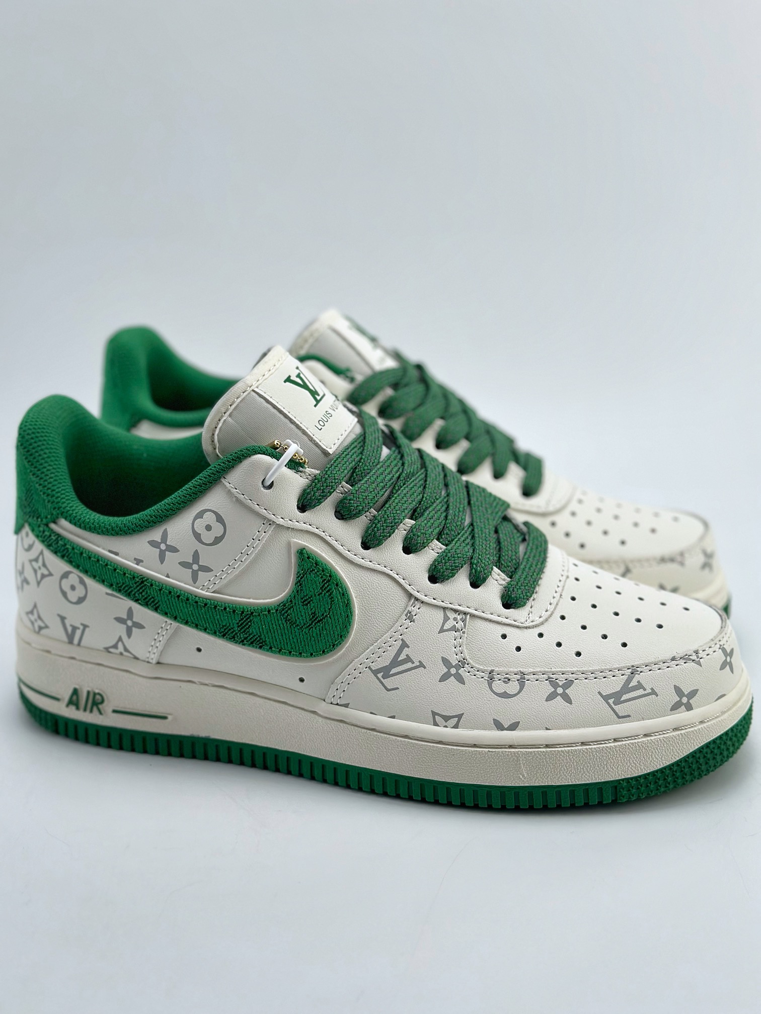 260 Nike Air Force 1 Low 07 x Louis Vuitton 印花联名 LU0251-136