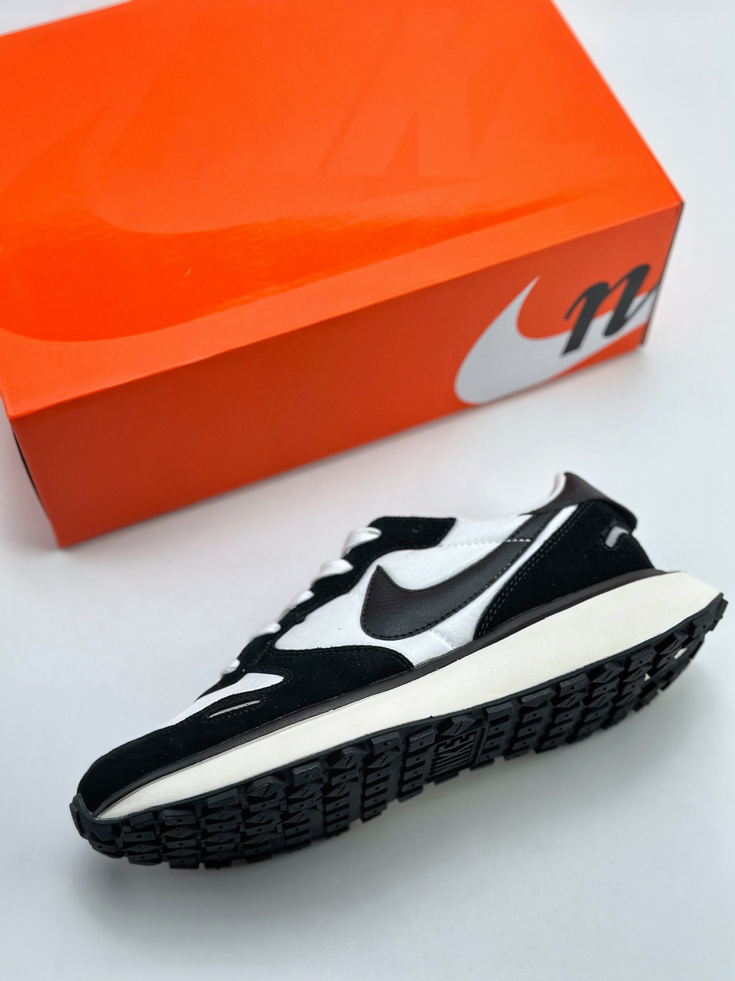 Sacai x NIKE VAPORWAFFLE joint deconstructed catwalk model FJ1409-100