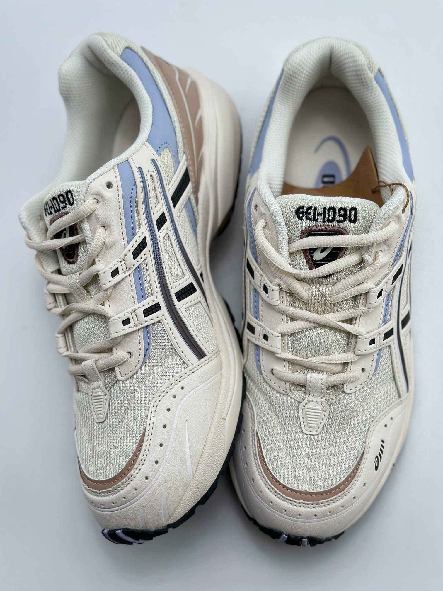 180 亚瑟士/ASICS Tiger GEL-1090系列 1203A243-023