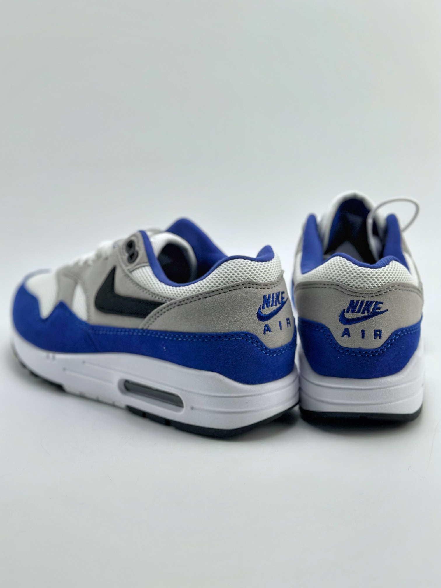 240 Nike Air Max 1 白黑蓝 复古休闲跑步鞋 FD9082-100