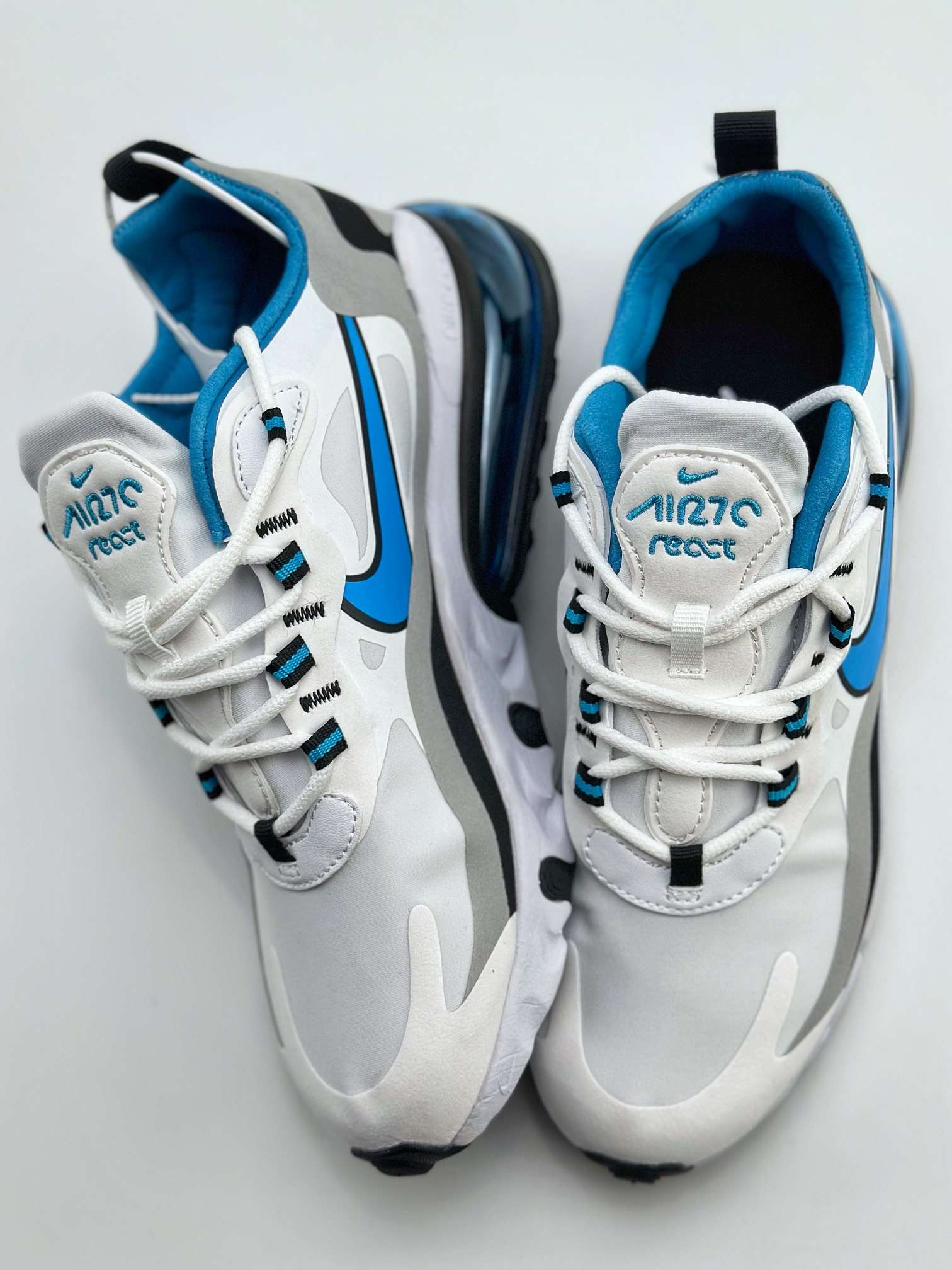 Air Max 270 REACT White, Black and Blue Official Website Strong Operation Main Push CT1280-101