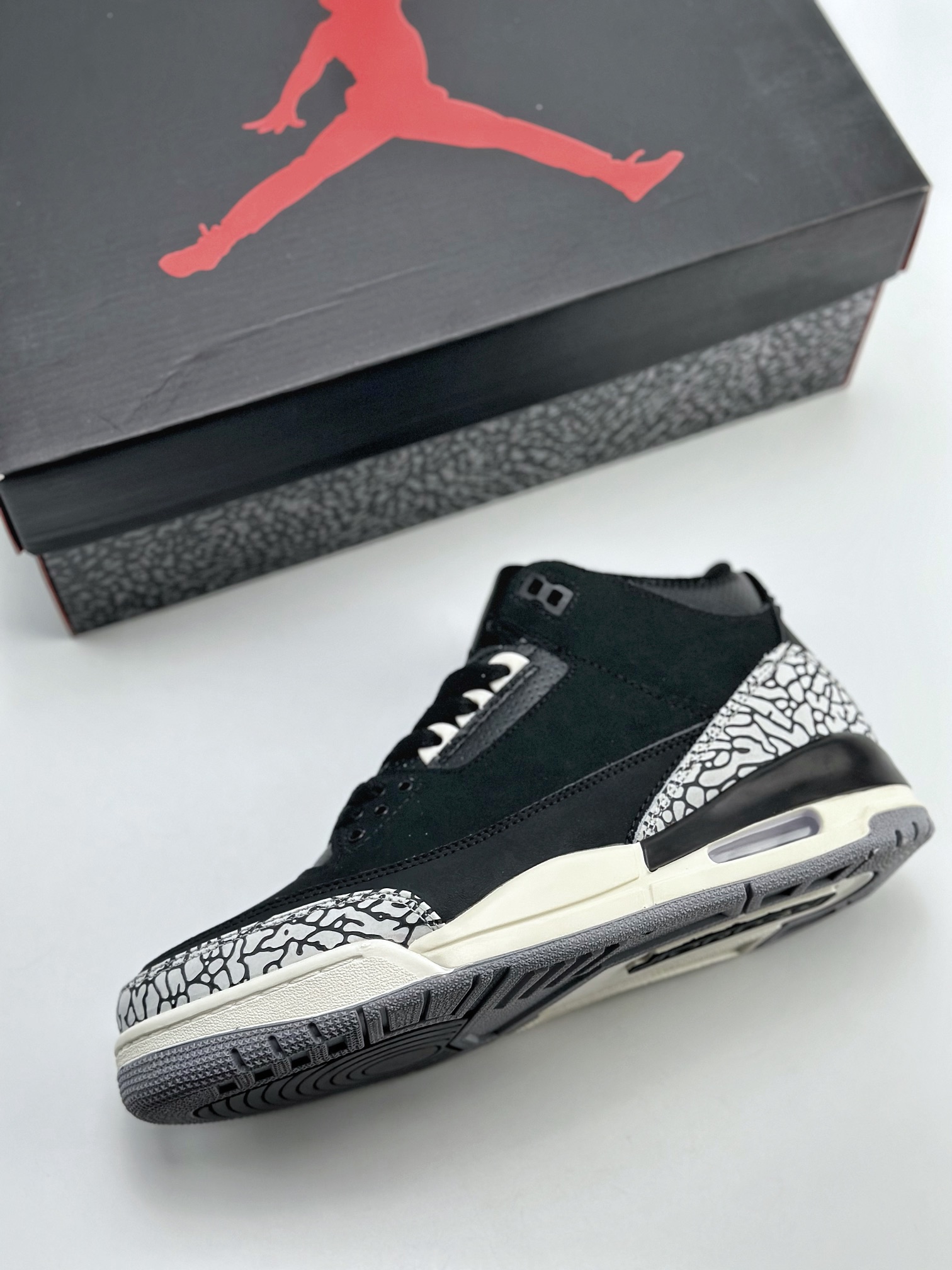 Air Jordan 3 Retro ”Off Noir” Suede Black CK9246-001