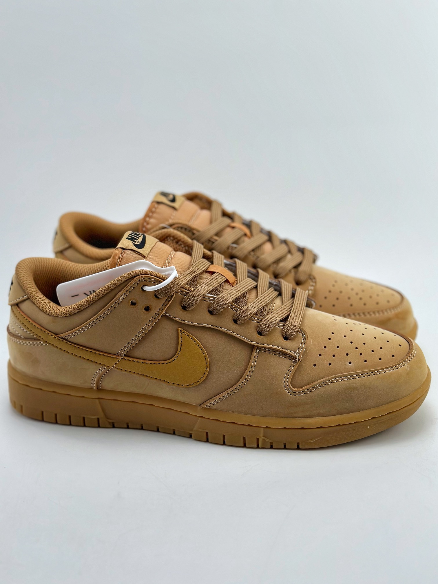 NIKE SB Dunk Low ”Flax” Tan AA4061-200