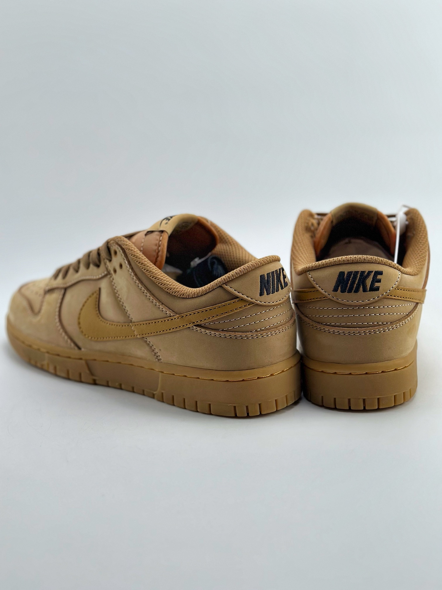 NIKE SB Dunk Low ”Flax” Tan AA4061-200