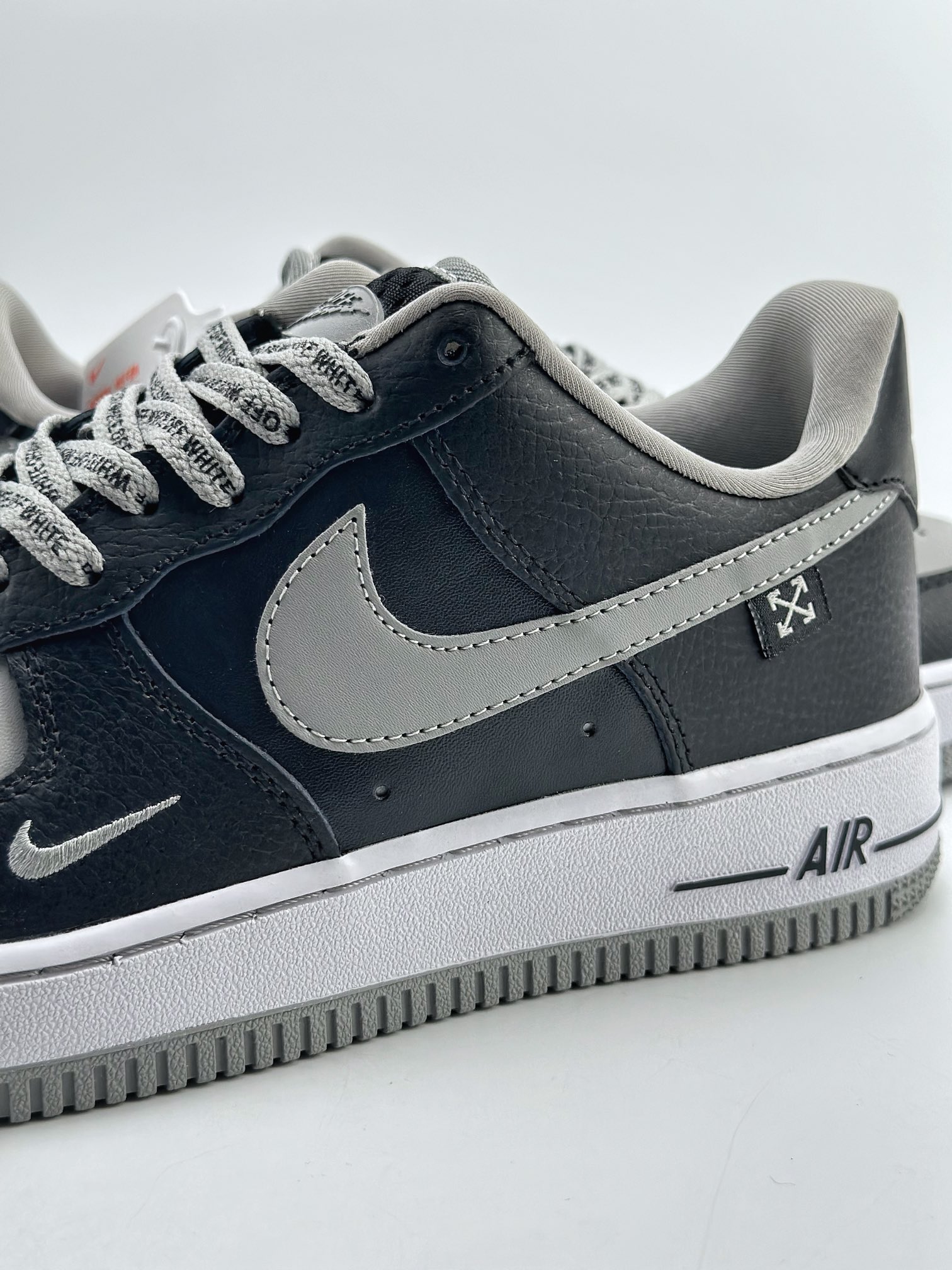 240 Nike Air Force 1 Low 07 x Off White 联名影子灰 PF9055-770