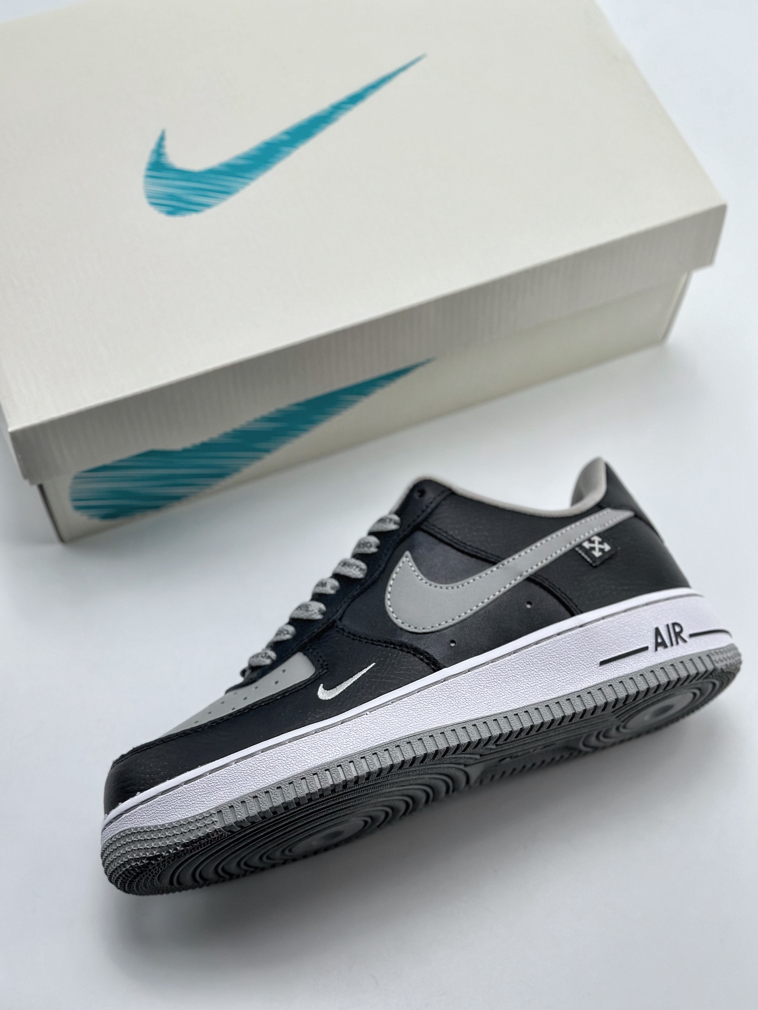 240 Nike Air Force 1 Low 07 x Off White 联名影子灰 PF9055-770