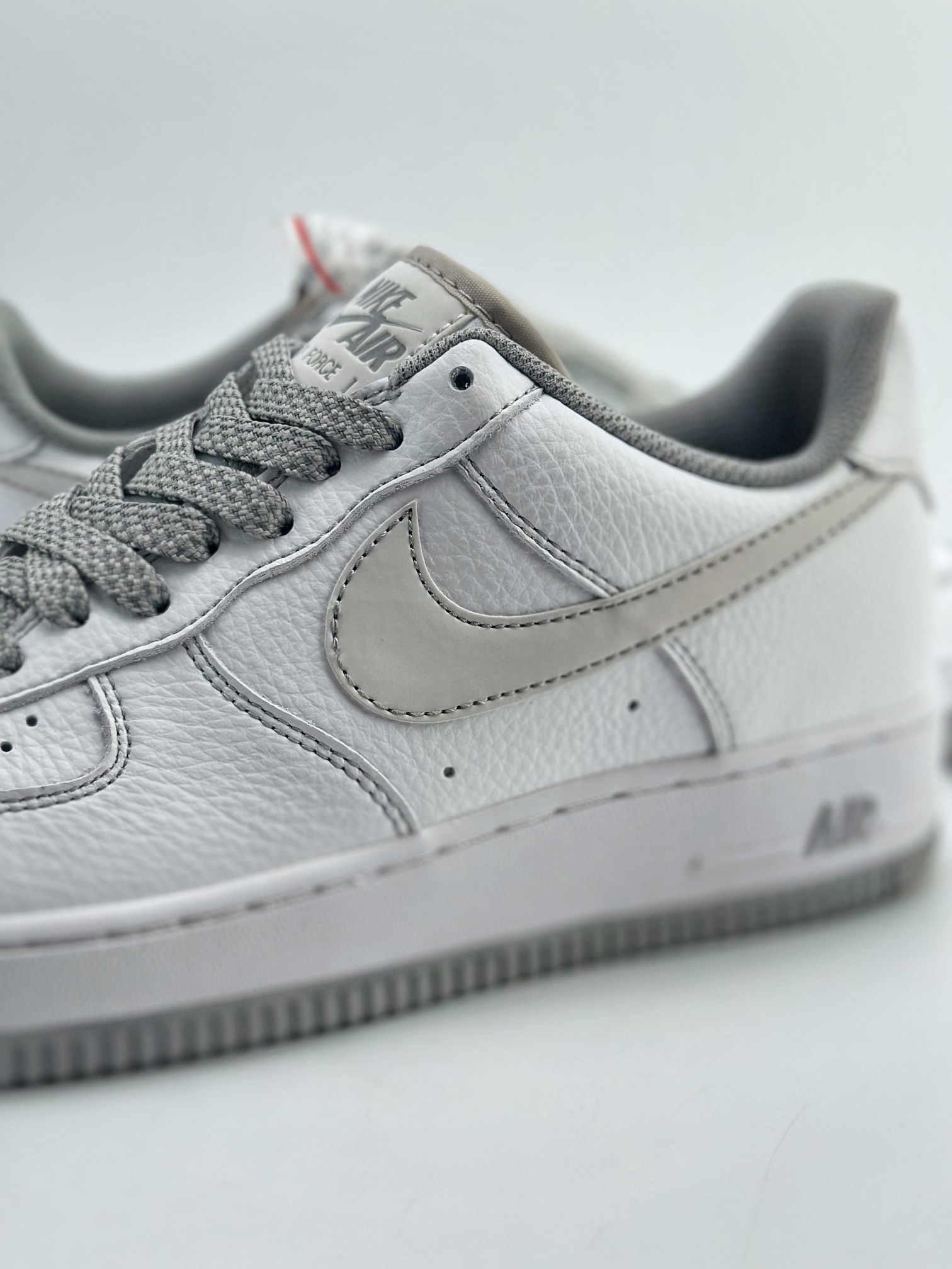 Nike Air Force 1 Low 07 Smoky White Sky UO5369-603