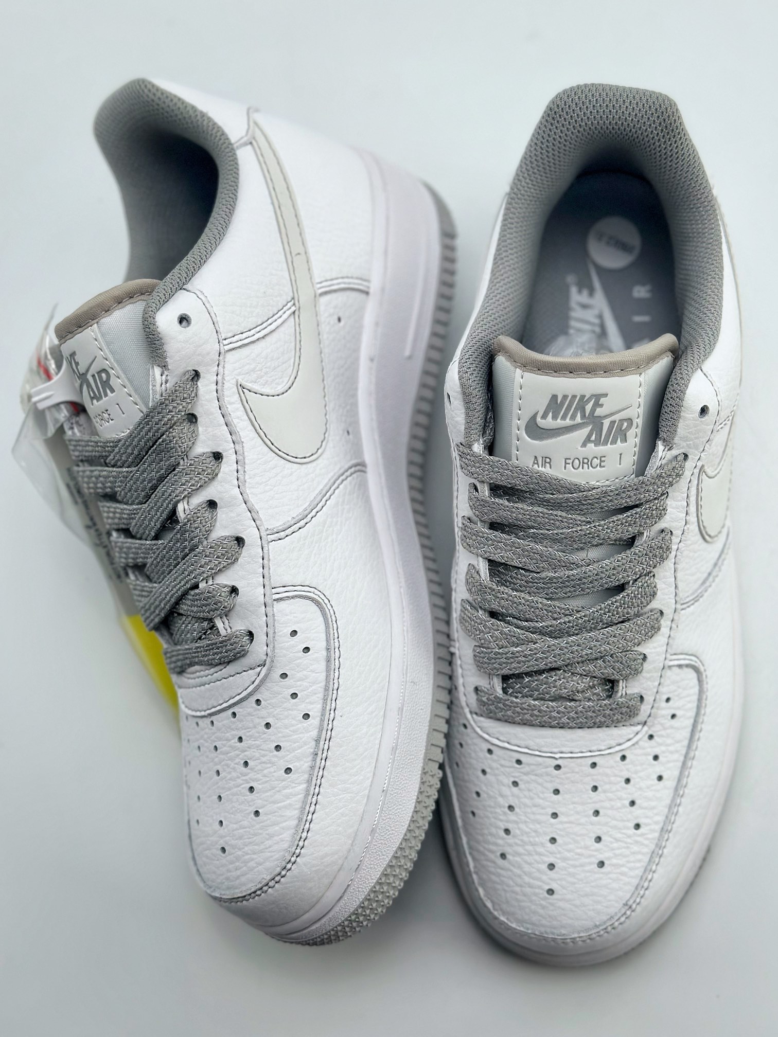 Nike Air Force 1 Low 07 Smoky White Sky UO5369-603