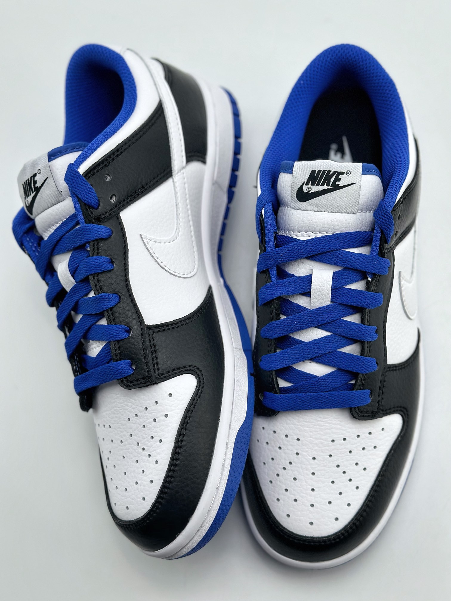 150 NIKE SB Dunk Low 黑白蓝 FD9064-110