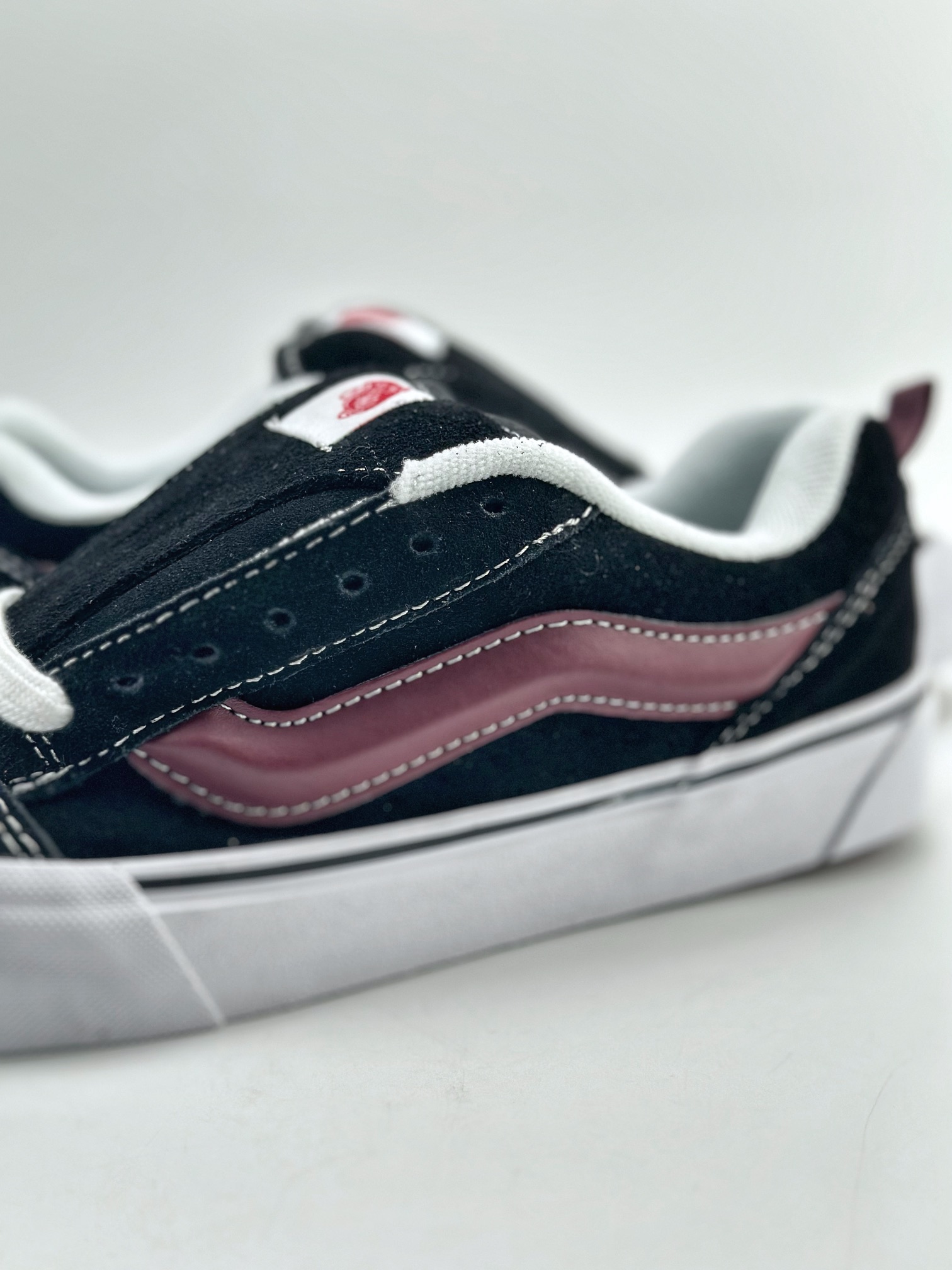 150 Vans Classics Knu Skool 面包鞋 黑棕红