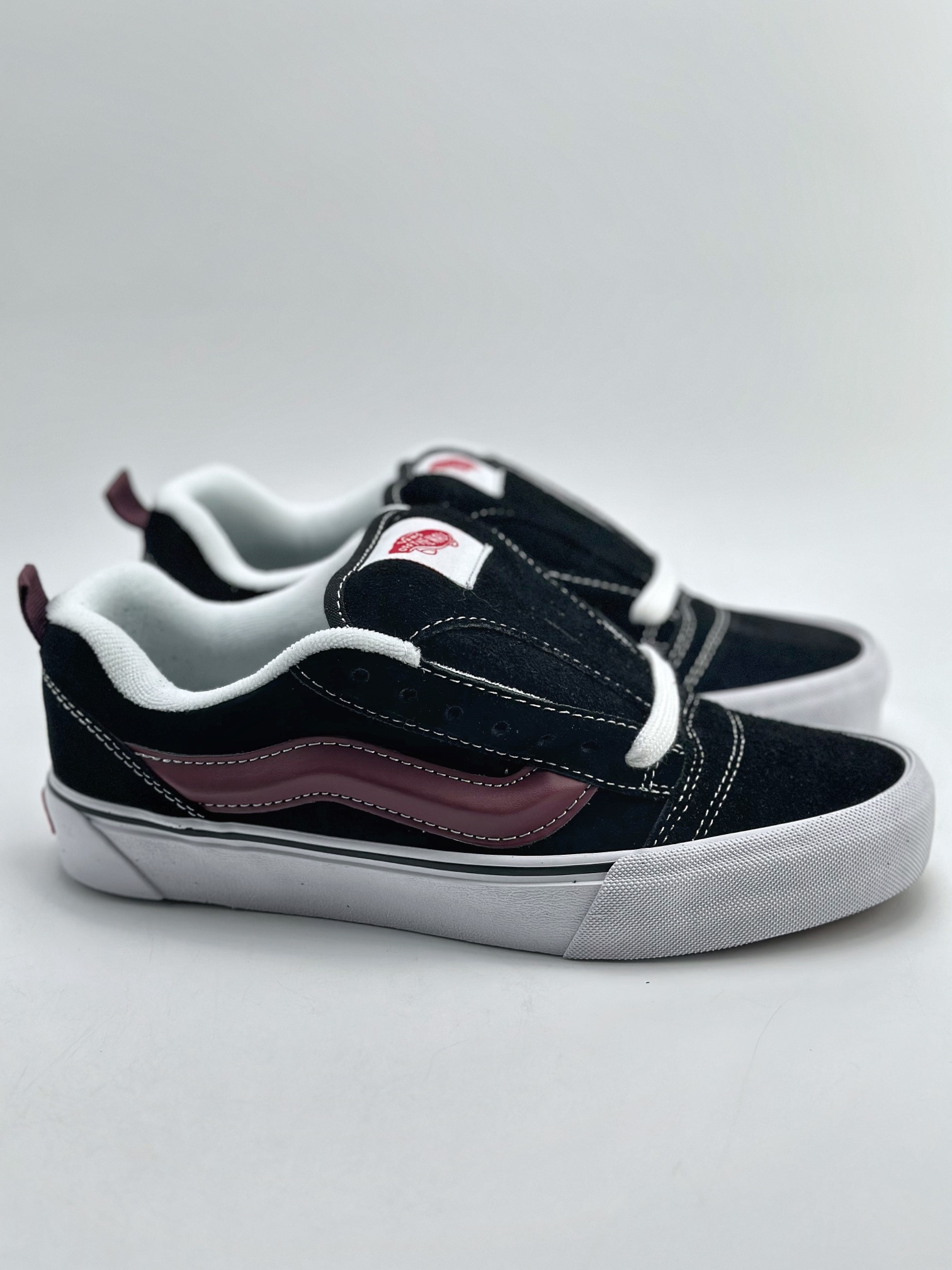 150 Vans Classics Knu Skool 面包鞋 黑棕红