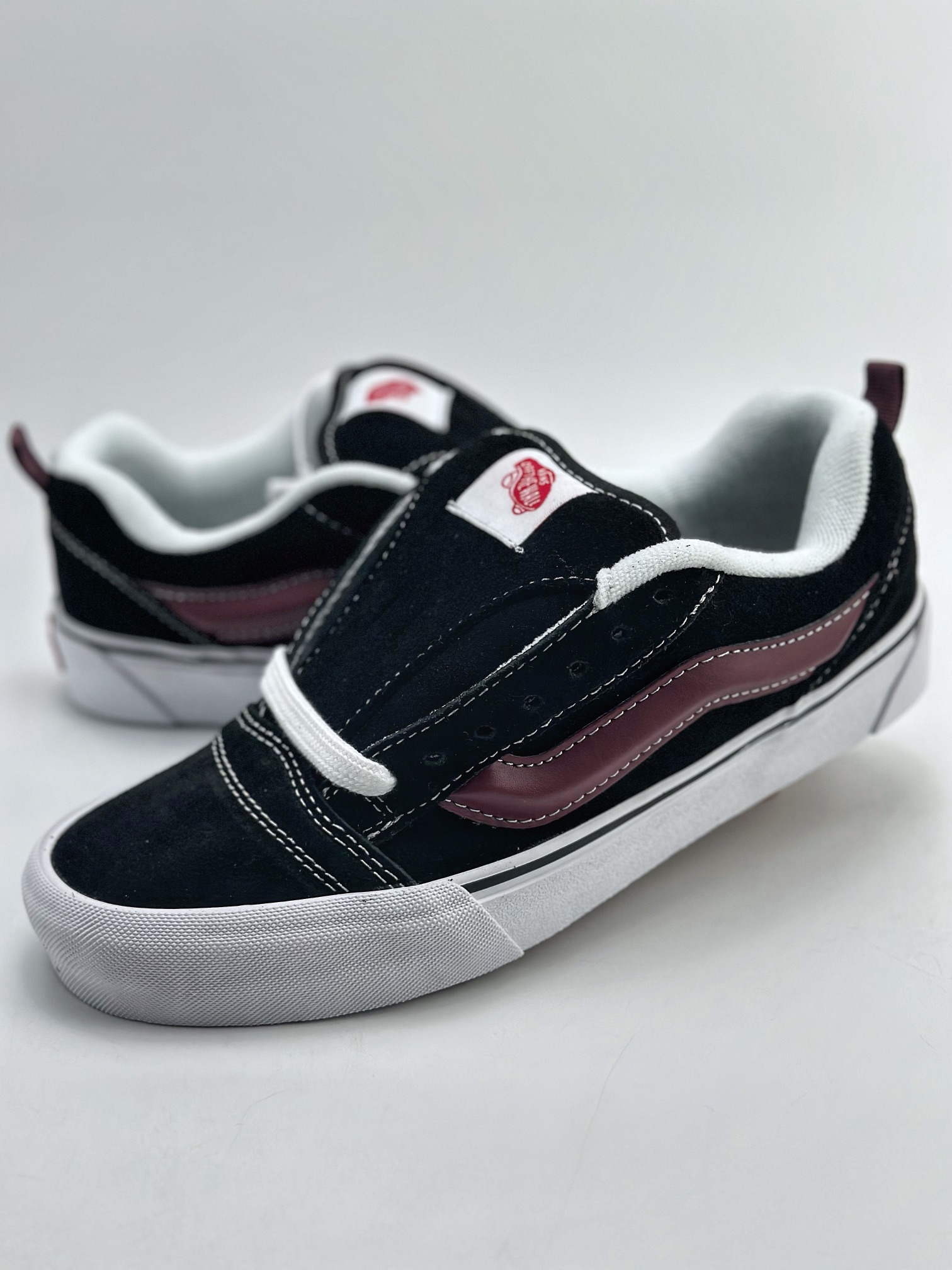 150 Vans Classics Knu Skool 面包鞋 黑棕红