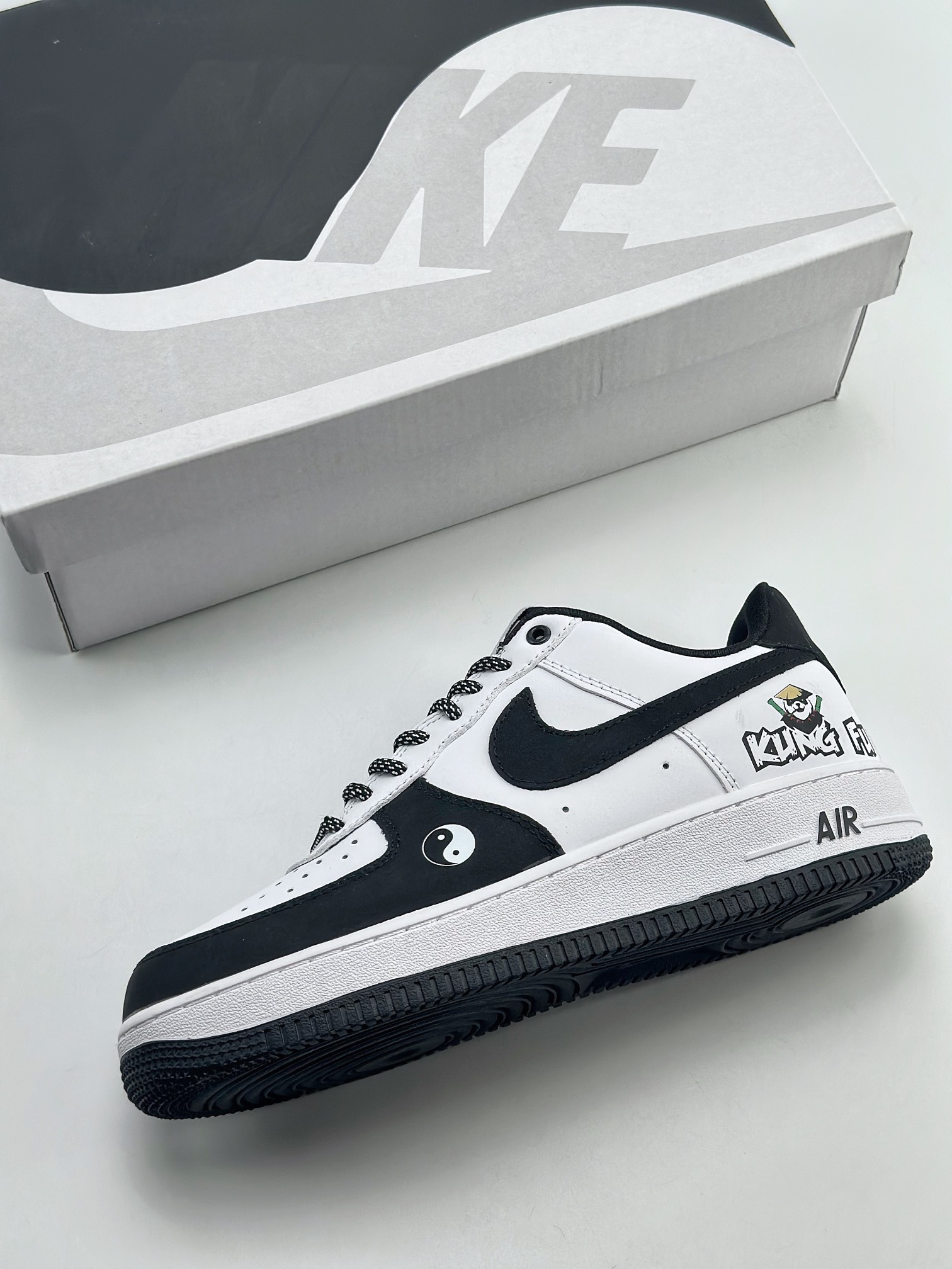 200 Nike Air Force 1 Low 07 ”Kung Fu Panda”黑白功夫熊猫 BS9055-701