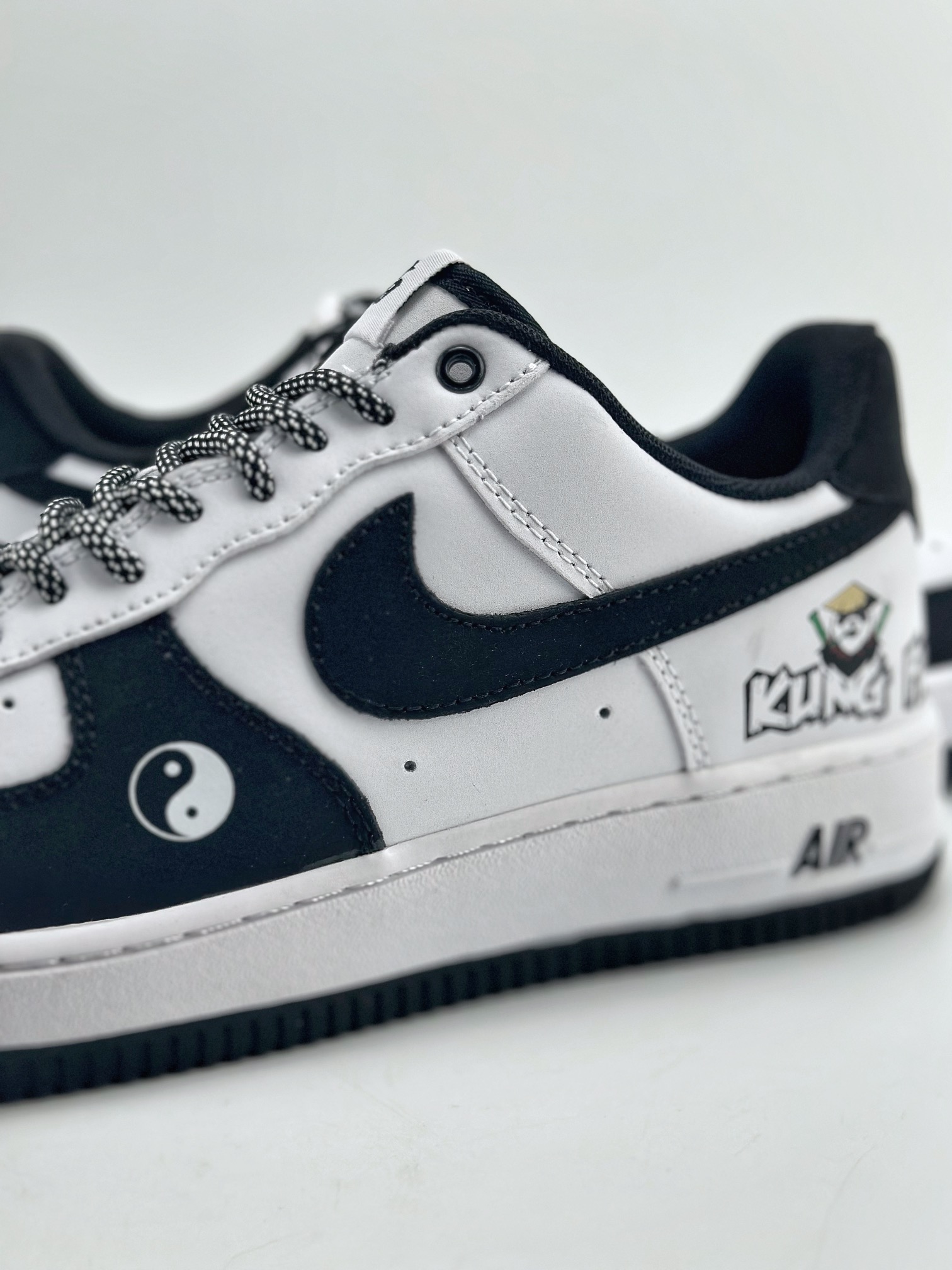 200 Nike Air Force 1 Low 07 ”Kung Fu Panda”黑白功夫熊猫 BS9055-701