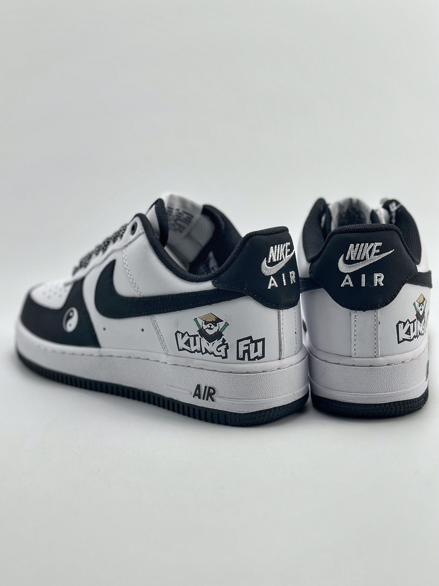 200 Nike Air Force 1 Low 07 ”Kung Fu Panda”黑白功夫熊猫 BS9055-701