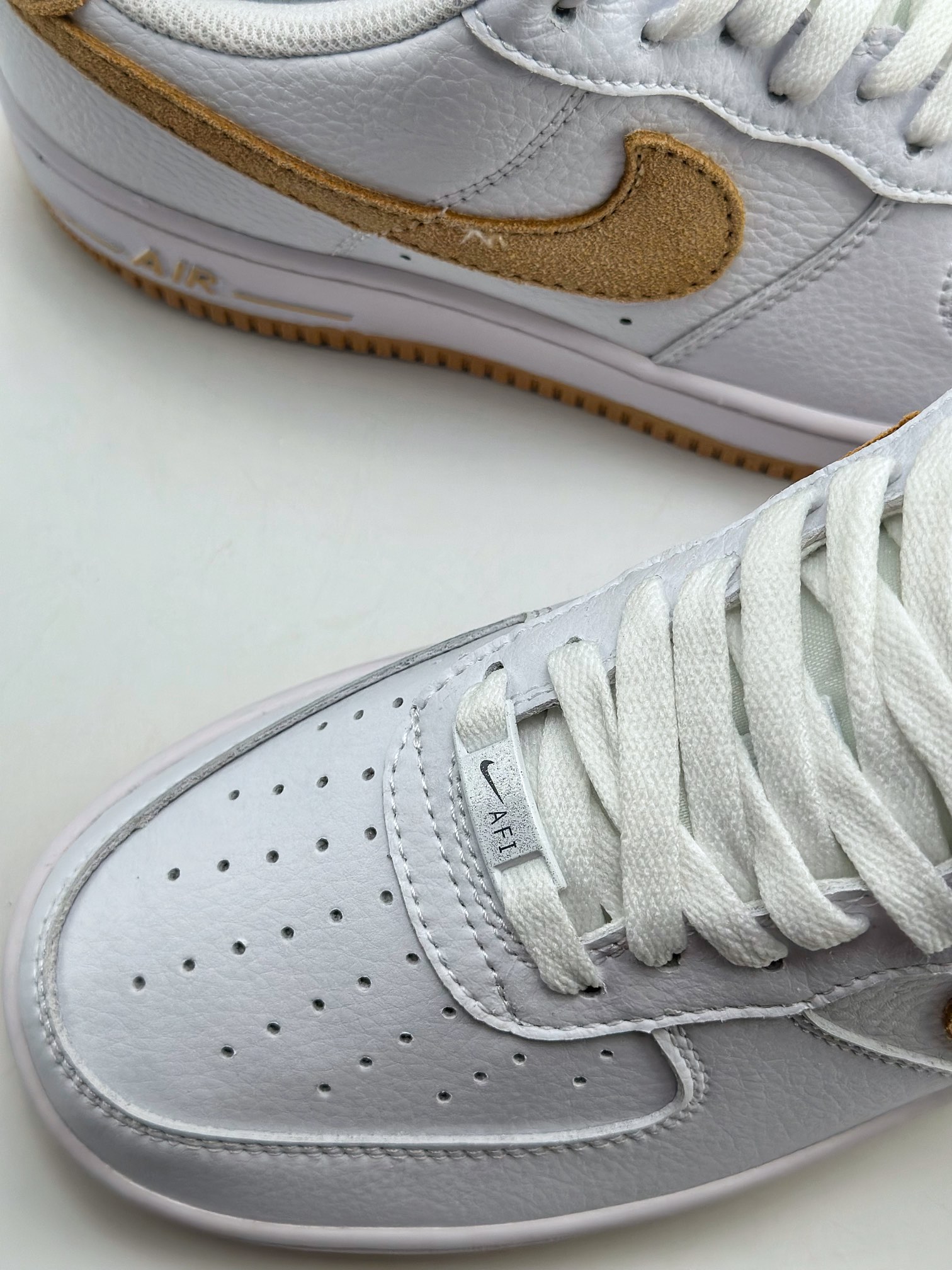 220 Nike Air Force 1 Low 07 白黄毛勾 CN2873-103