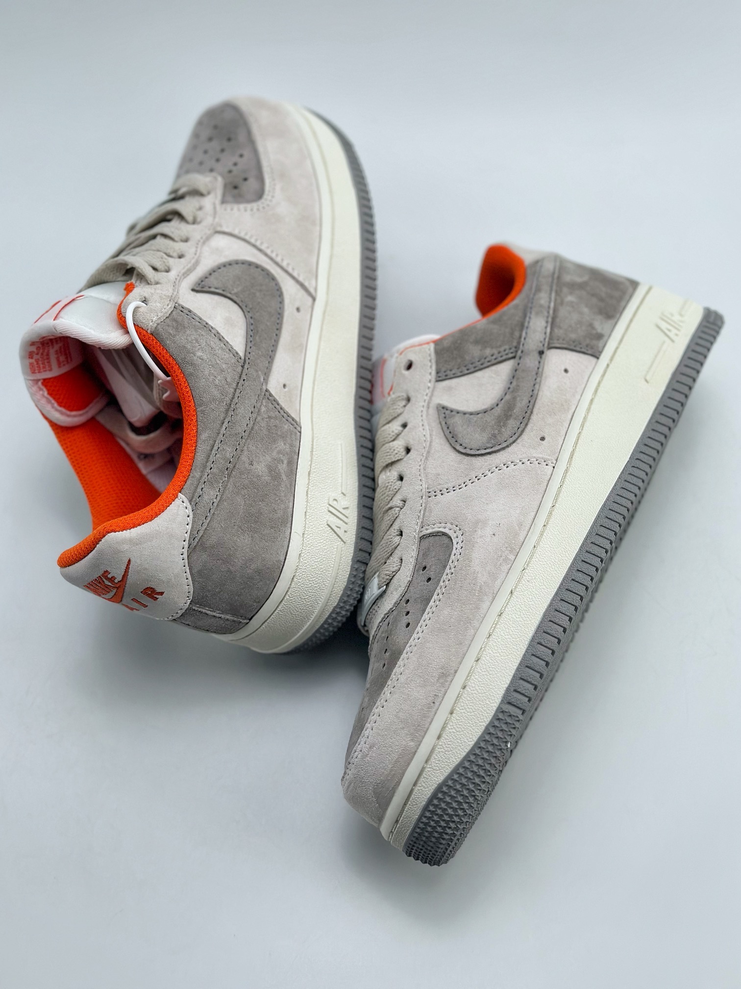 260 Nike Air Force 1 Low 07 灰橙麂皮 CQ5059-102