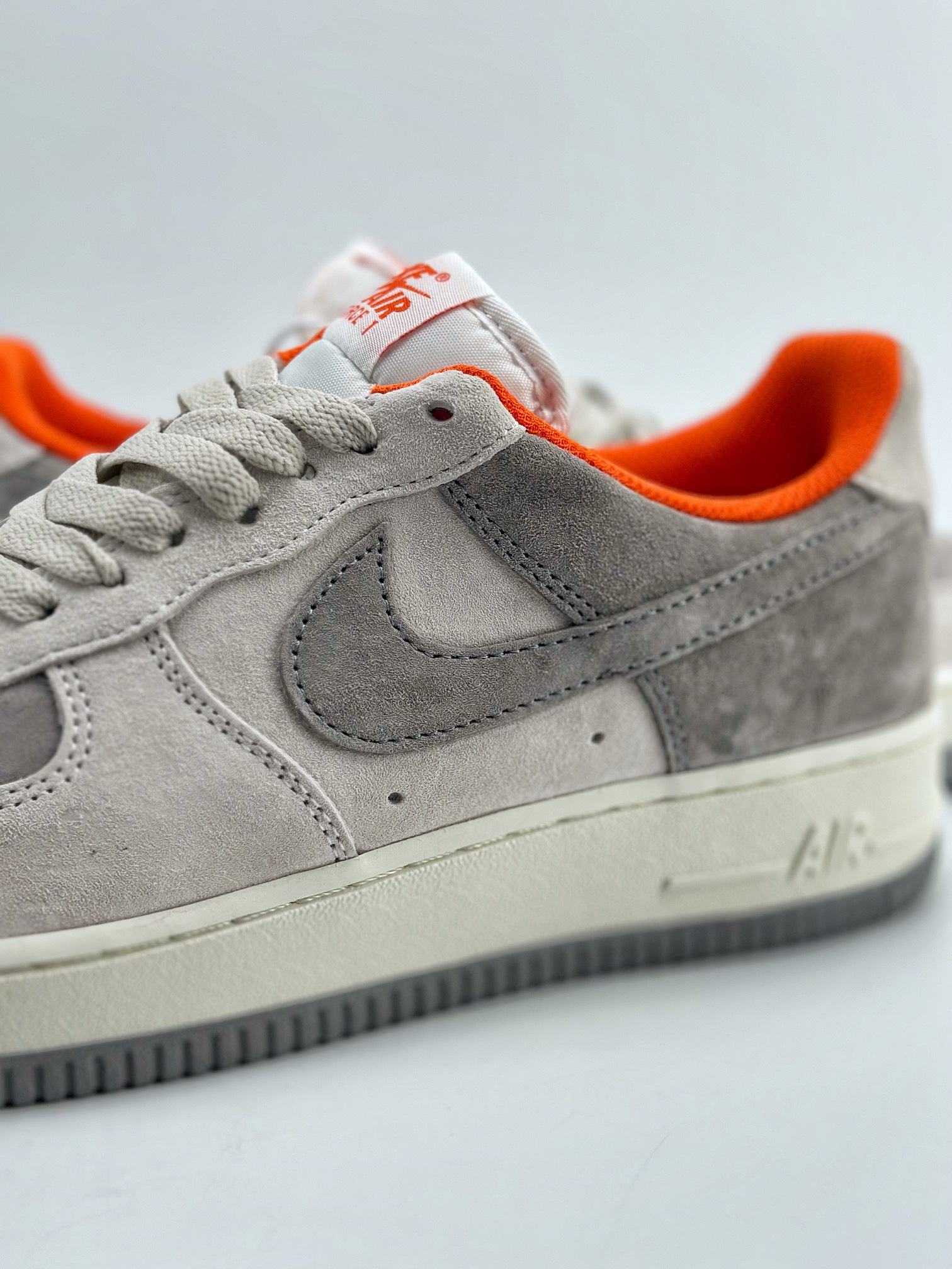 260 Nike Air Force 1 Low 07 灰橙麂皮 CQ5059-102