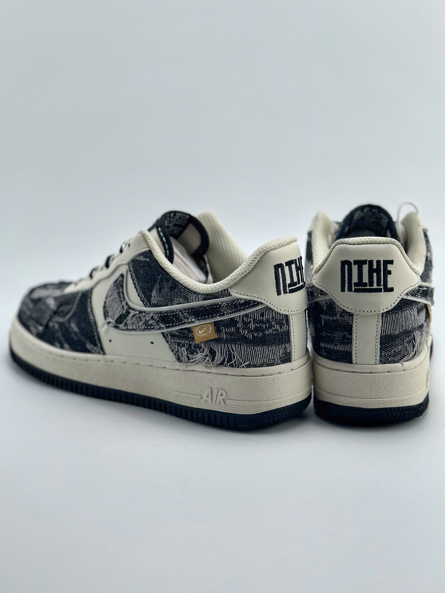 240 Nike Air Force 1 Low 07 白黑牛仔补丁 FB0607-066