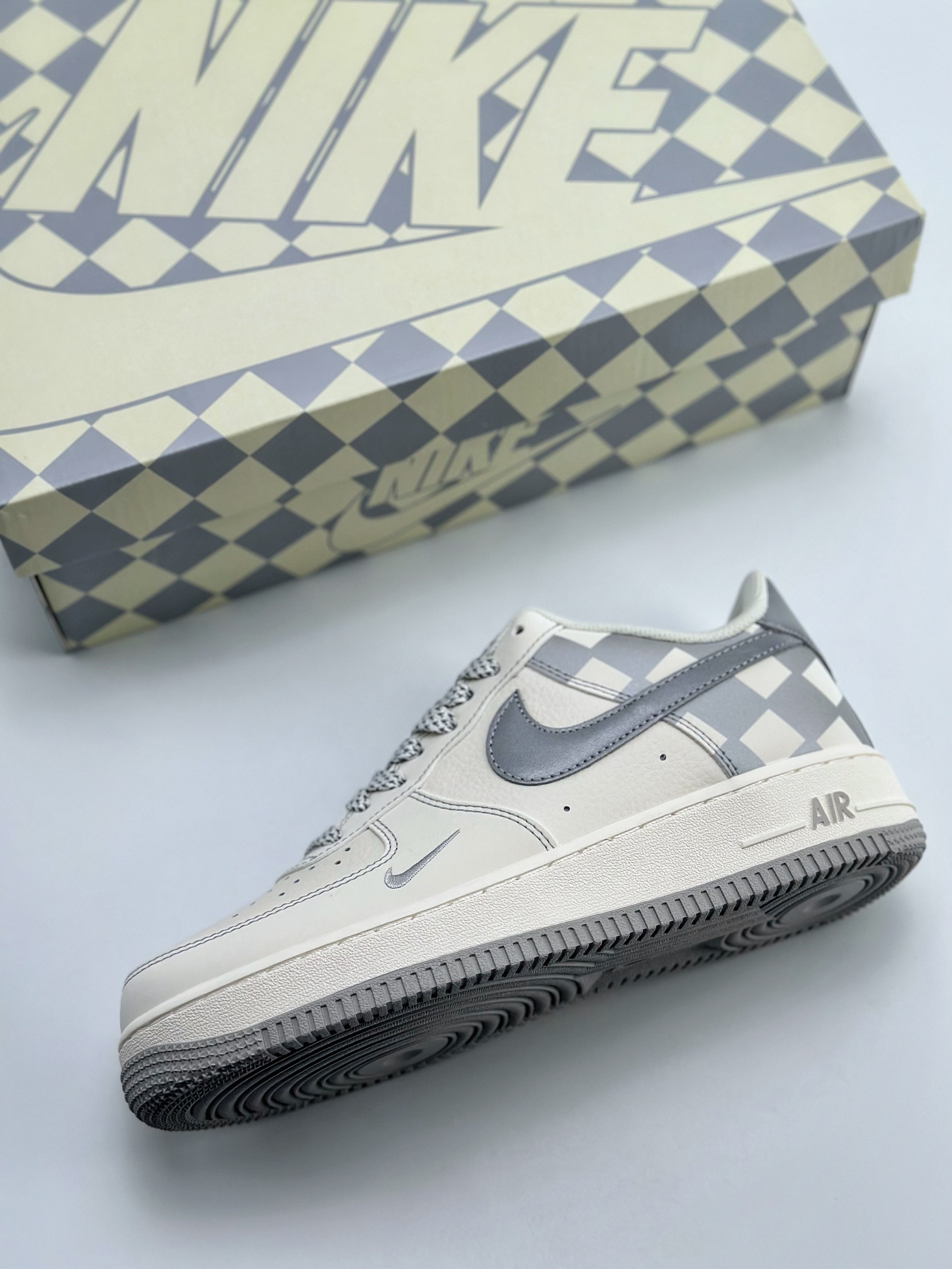 240 Nike Air Force 1 Low 07 白银旗盘 GZ5688-077