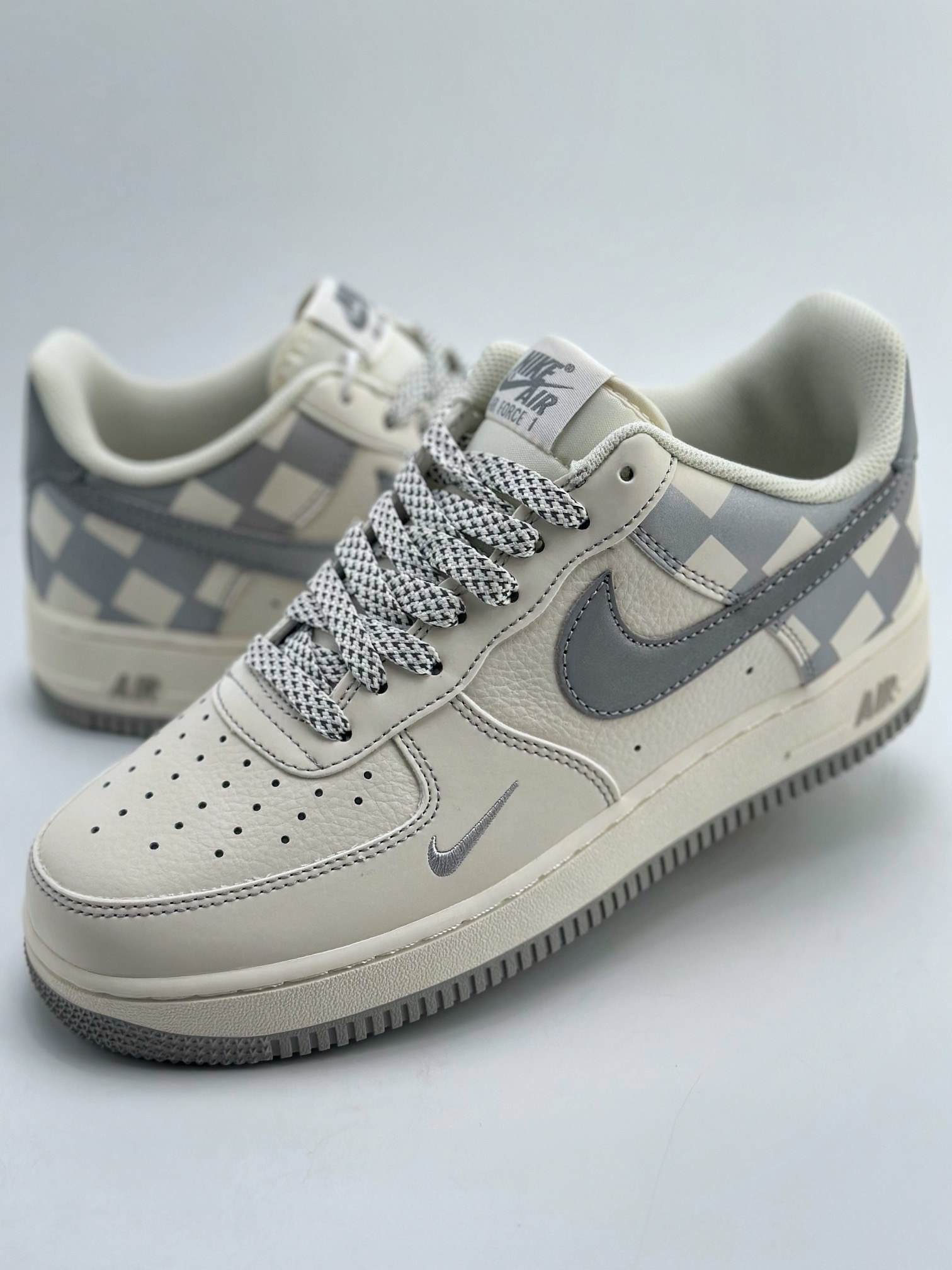 240 Nike Air Force 1 Low 07 白银旗盘 GZ5688-077