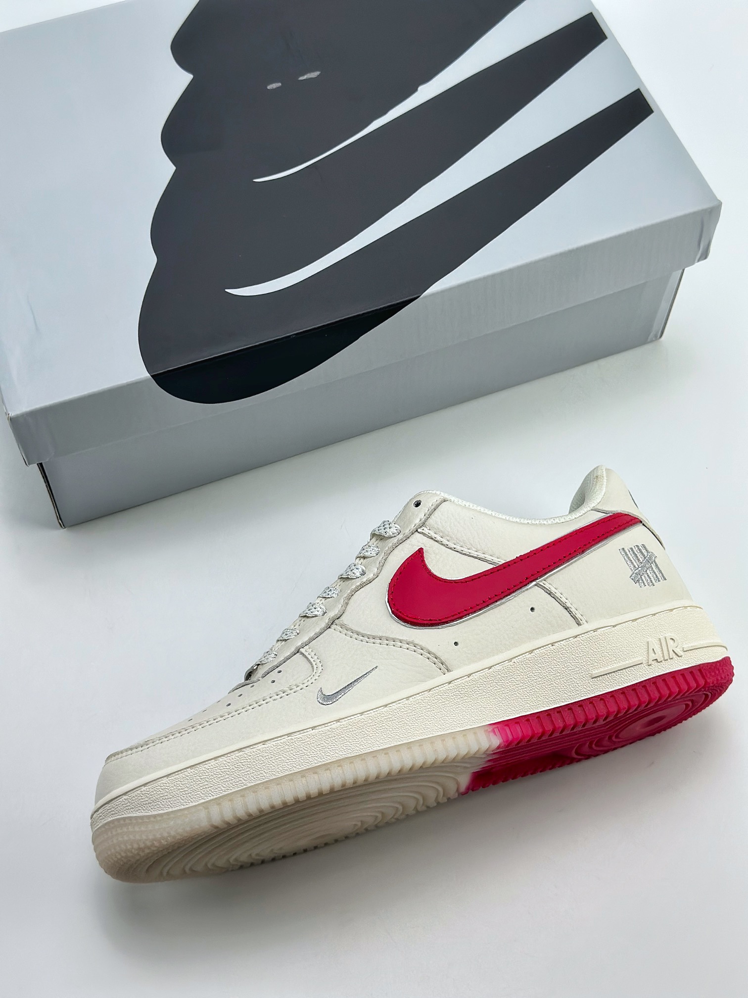 200 Nike Air Force 1 Low 07 五道杠米白红 BS9055-732