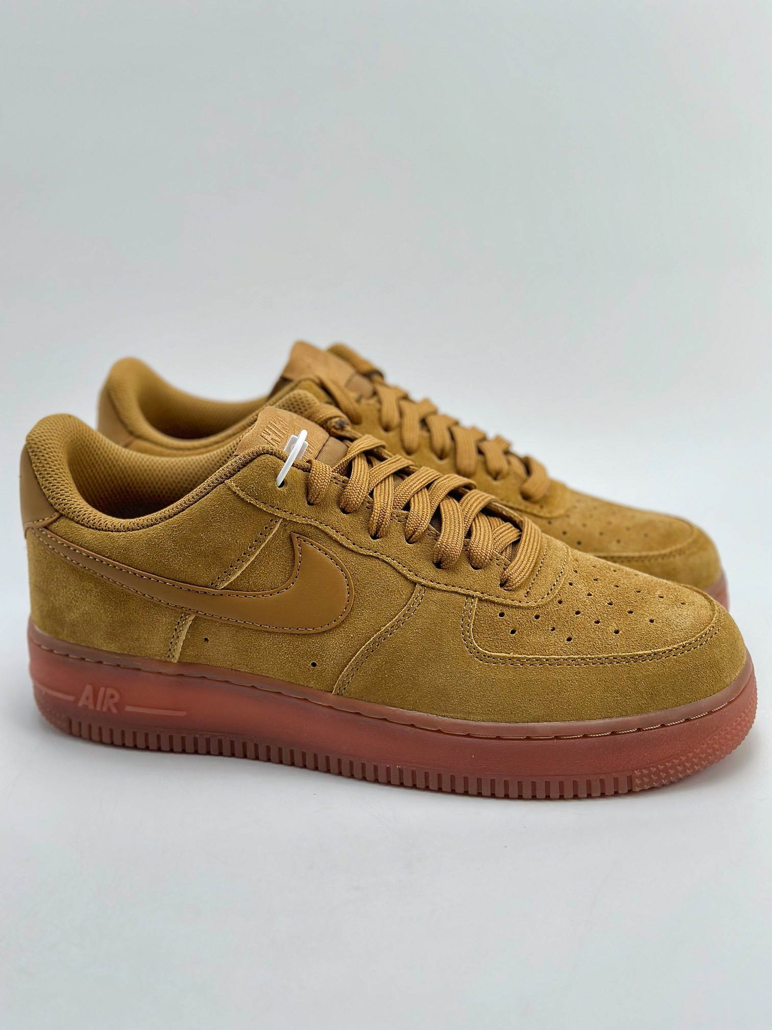 200 Nike Air Force 1 Low 07 翻毛麦黄焦糖 BQ5485-700