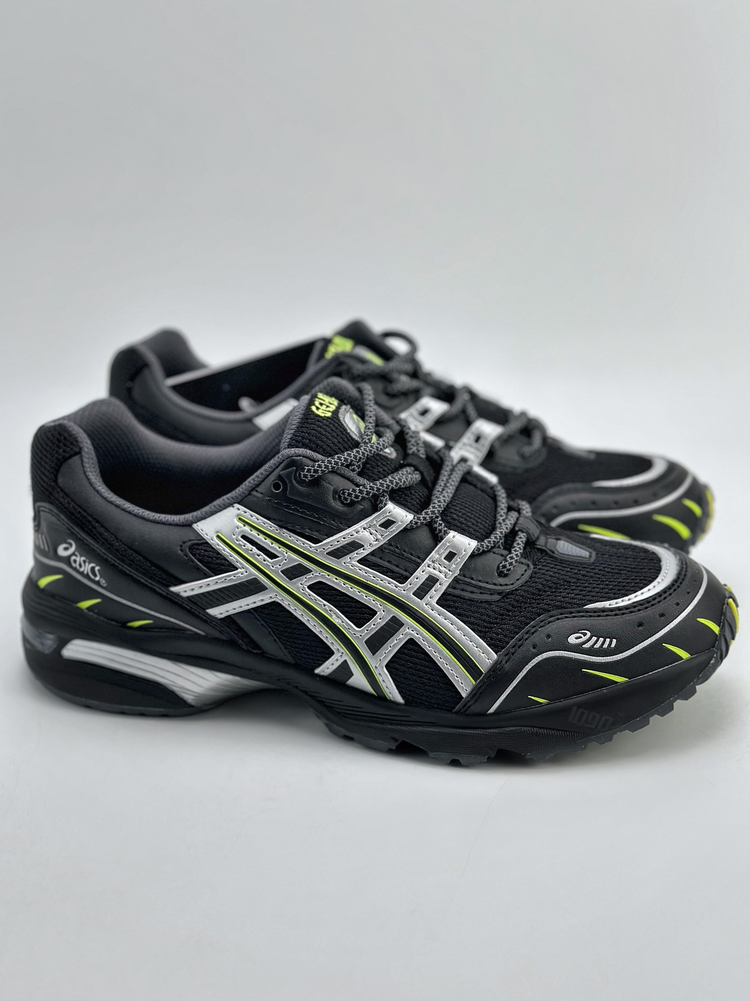 160 亚瑟士ASICS Tiger GEL-1090系列 1201A041-001