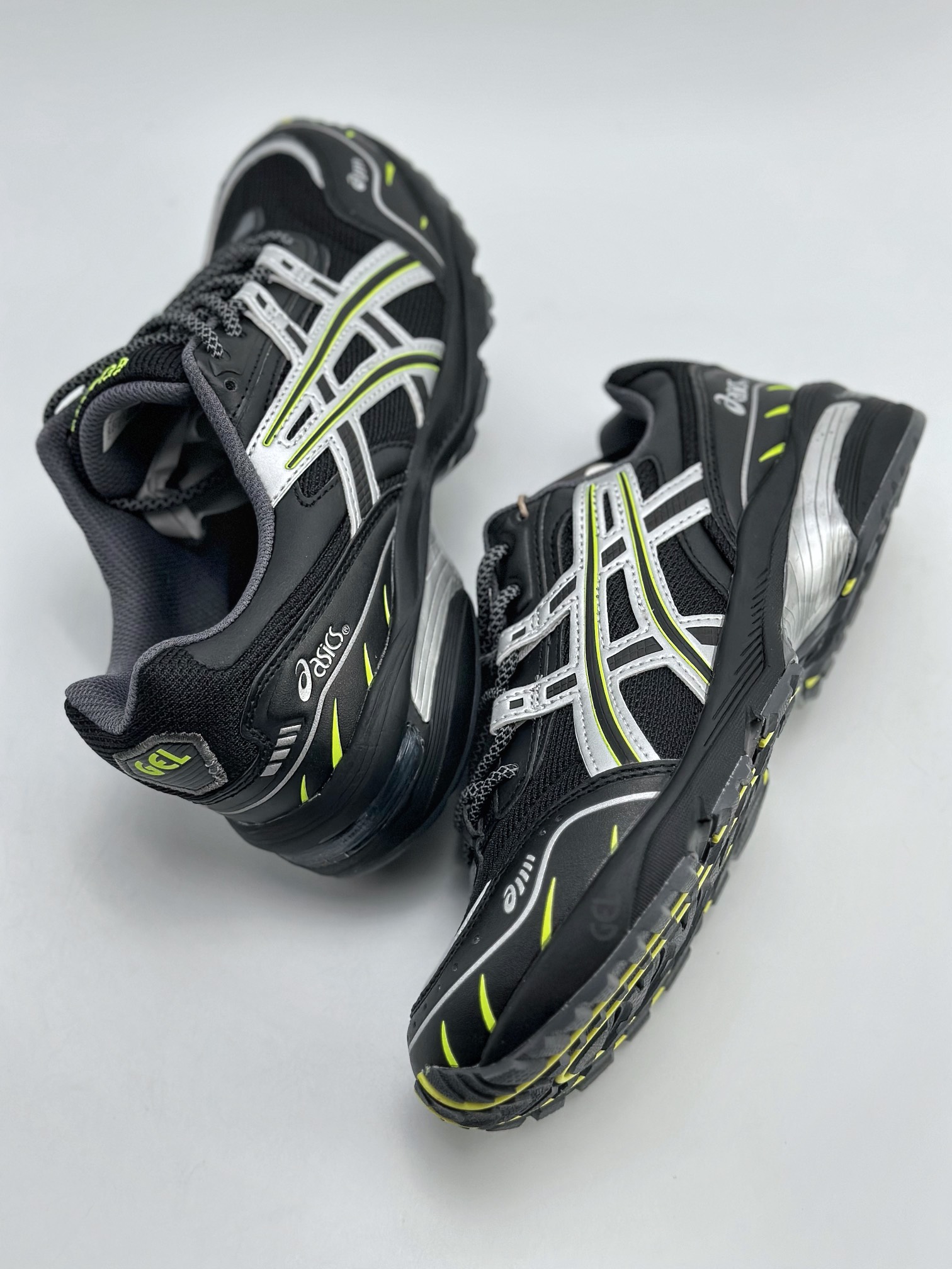 160 亚瑟士ASICS Tiger GEL-1090系列 1201A041-001