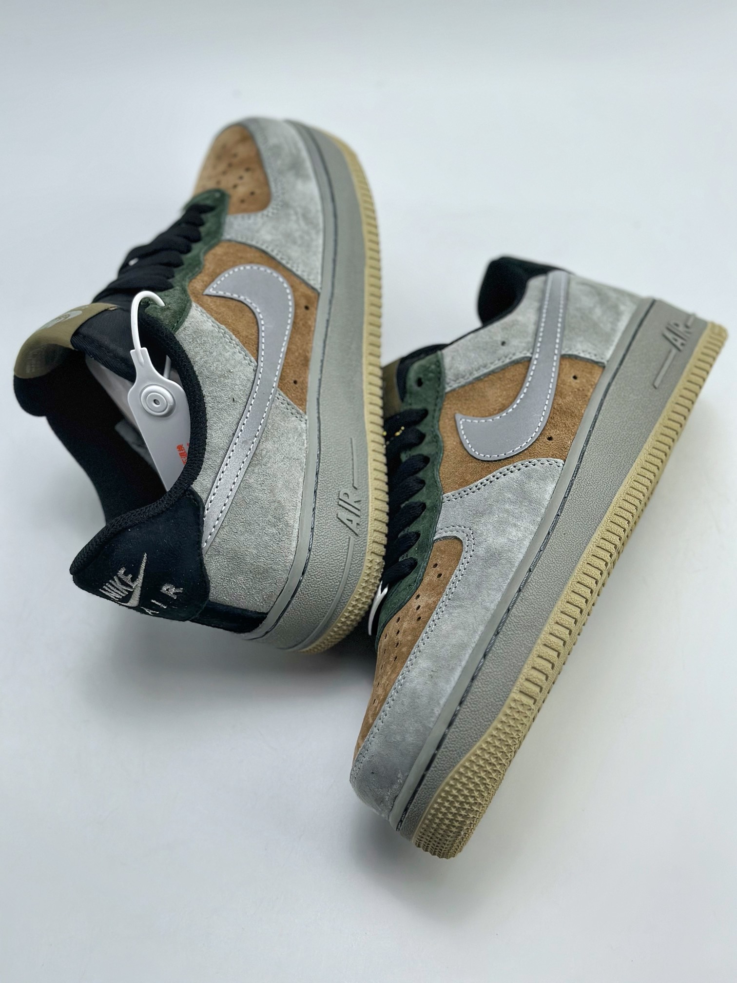 240 Nike Air Force 1 Low 07 “Christmas”圣诞节 CQ5059-101