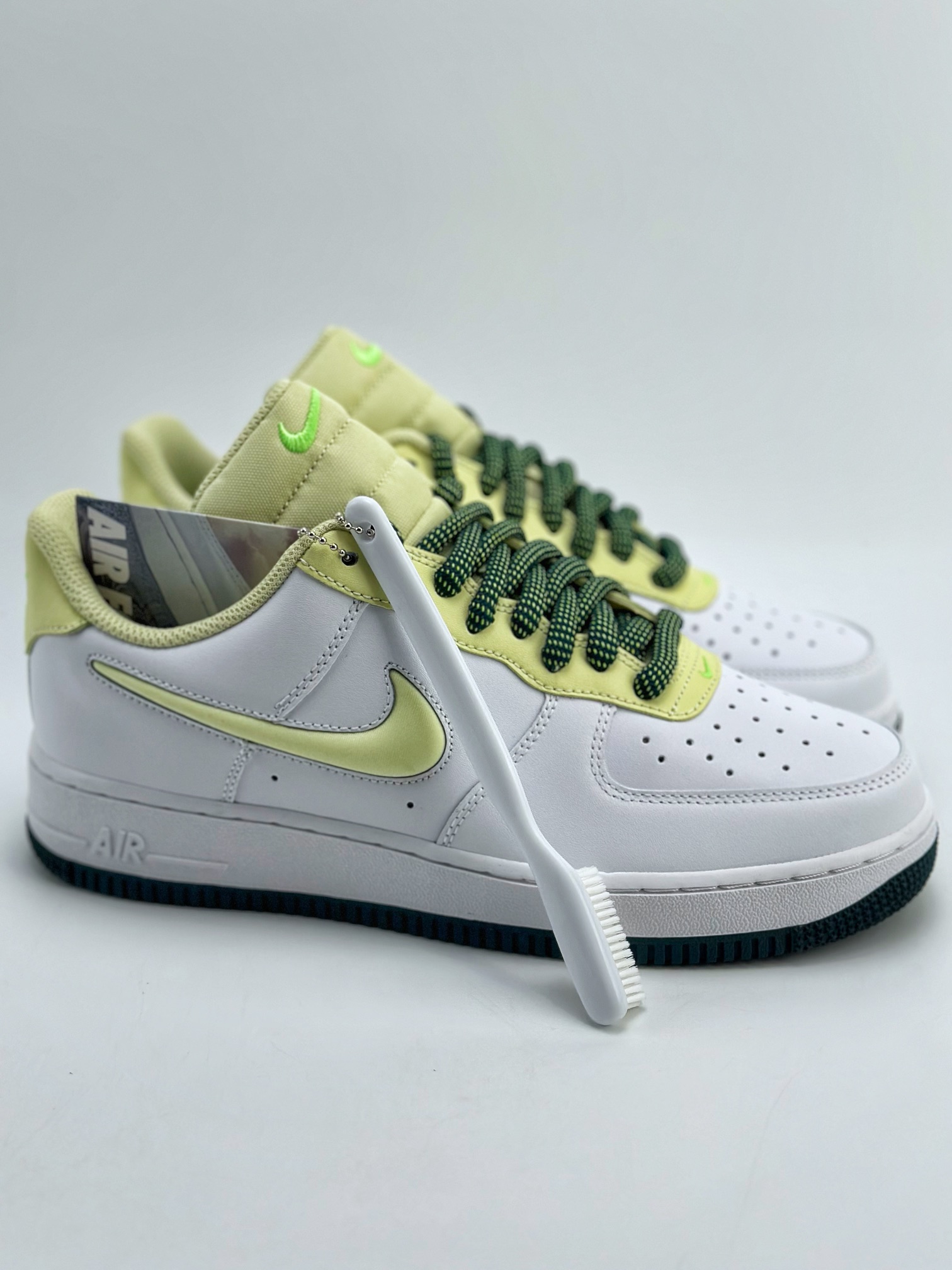 220 Nike Air Force 1 Low 07 荧光绿 FB7402-100