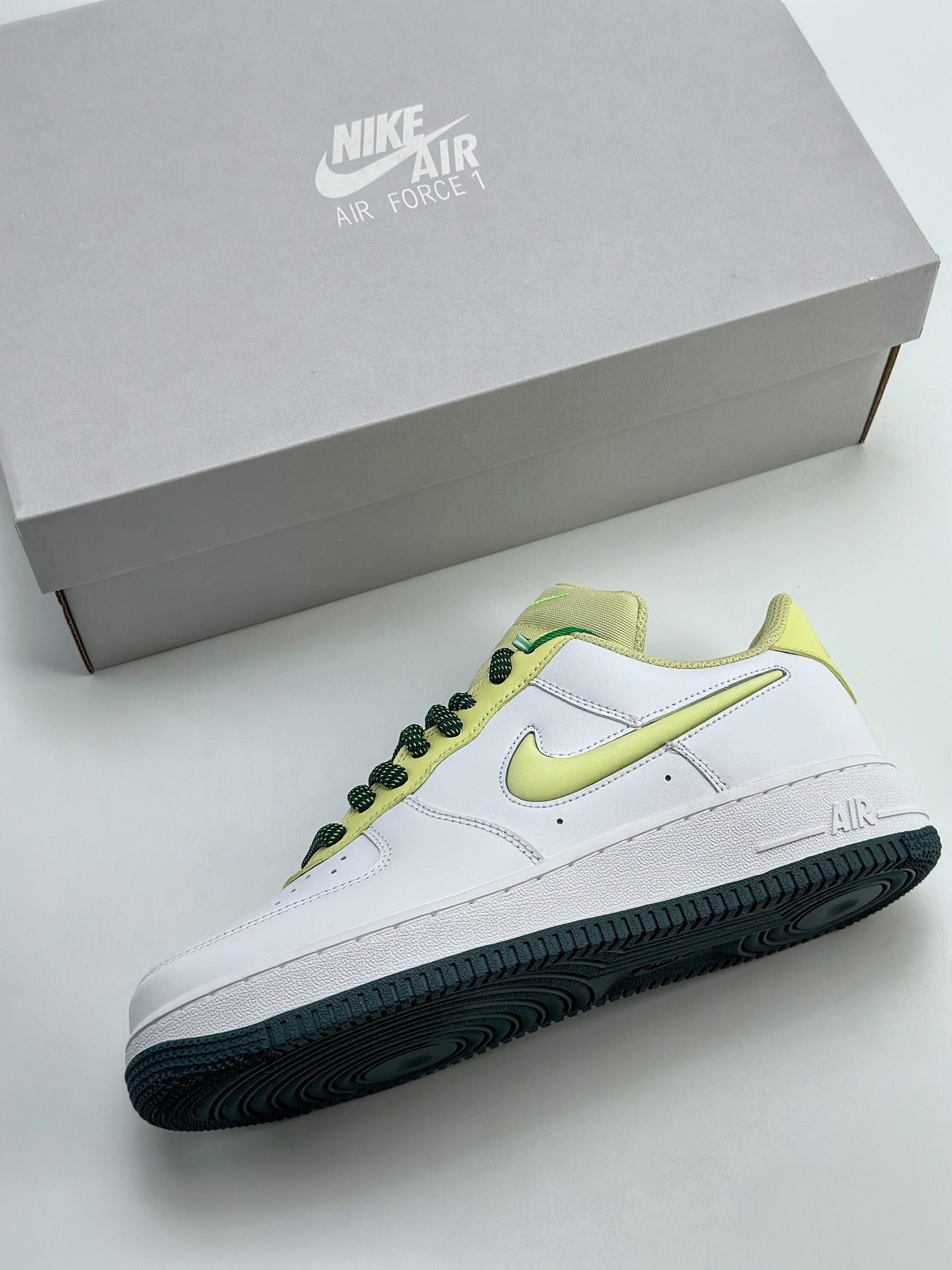 220 Nike Air Force 1 Low 07 荧光绿 FB7402-100