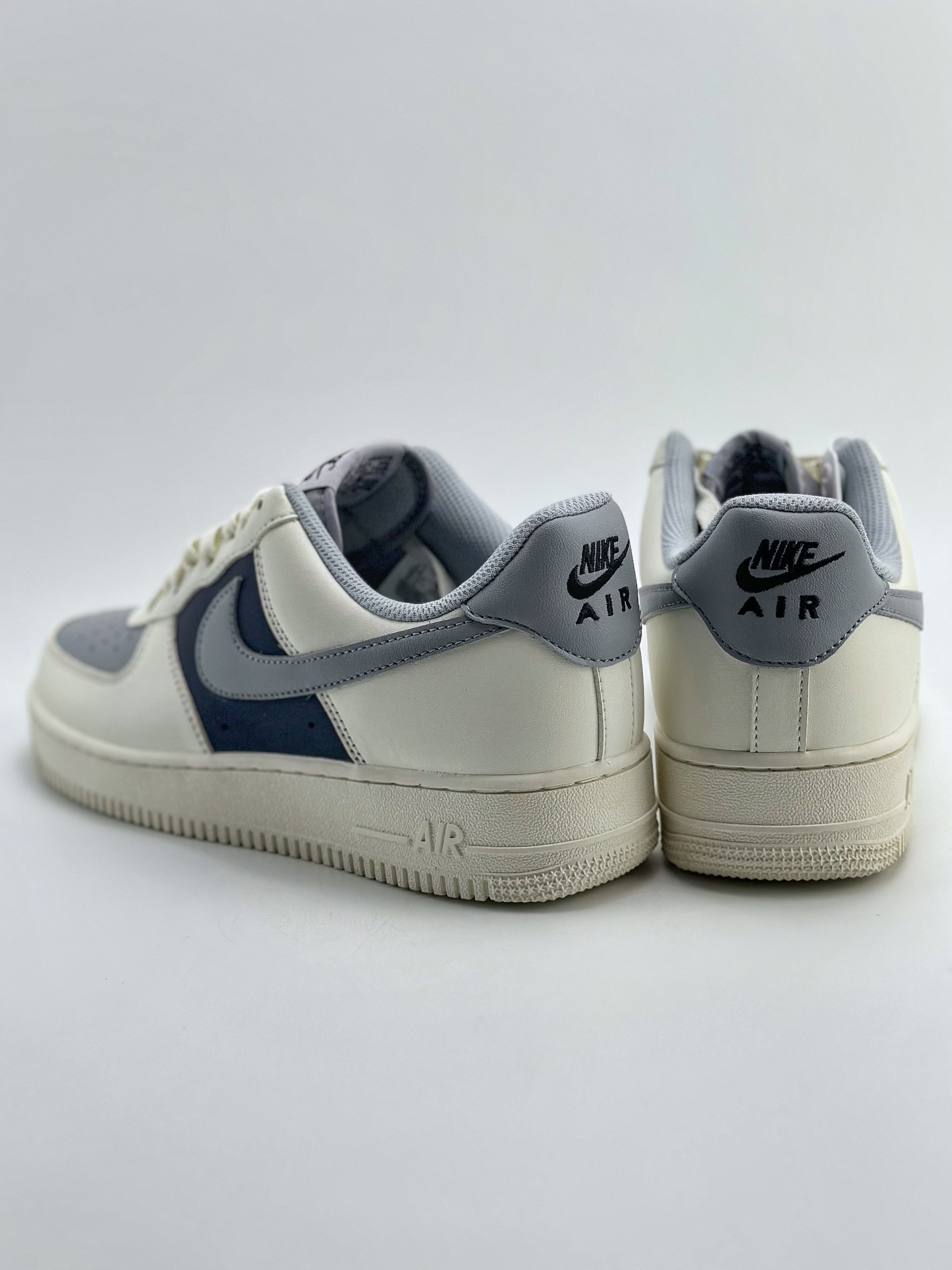 220 Nike Air Force 1 Low 07 白灰蓝