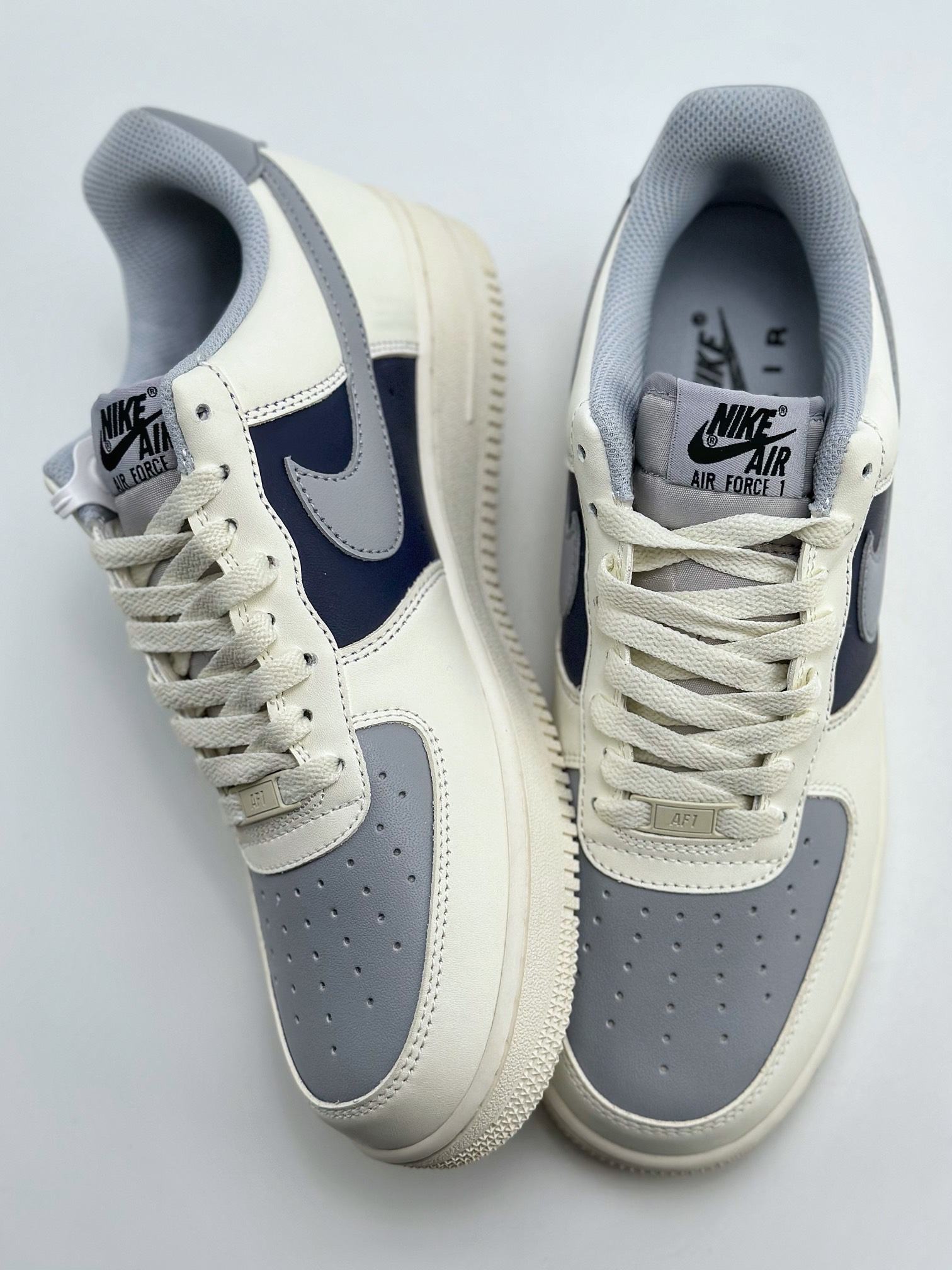 220 Nike Air Force 1 Low 07 白灰蓝