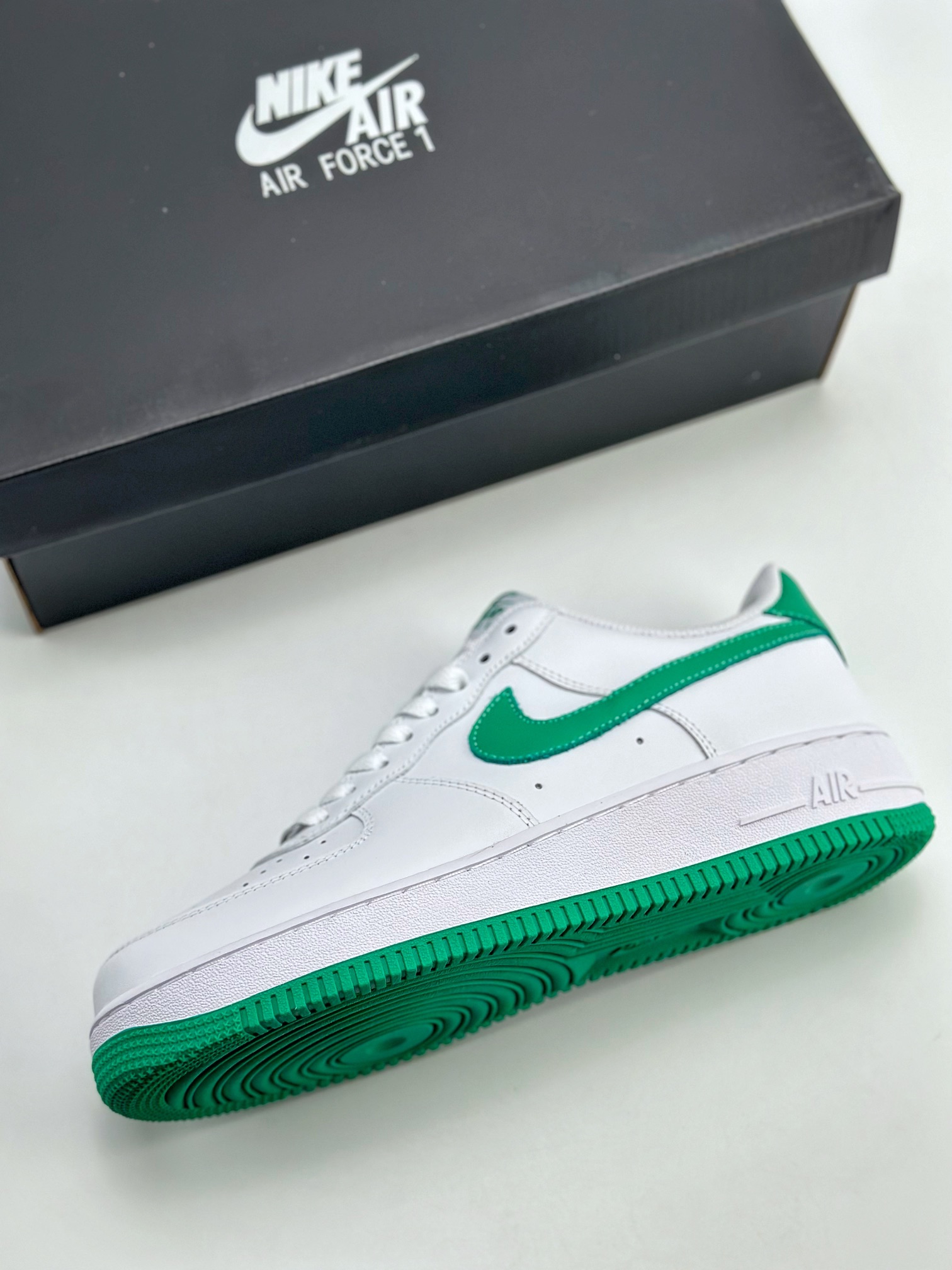 200 Nike Air Force 1 Low 07 白绿 FJ4146-102