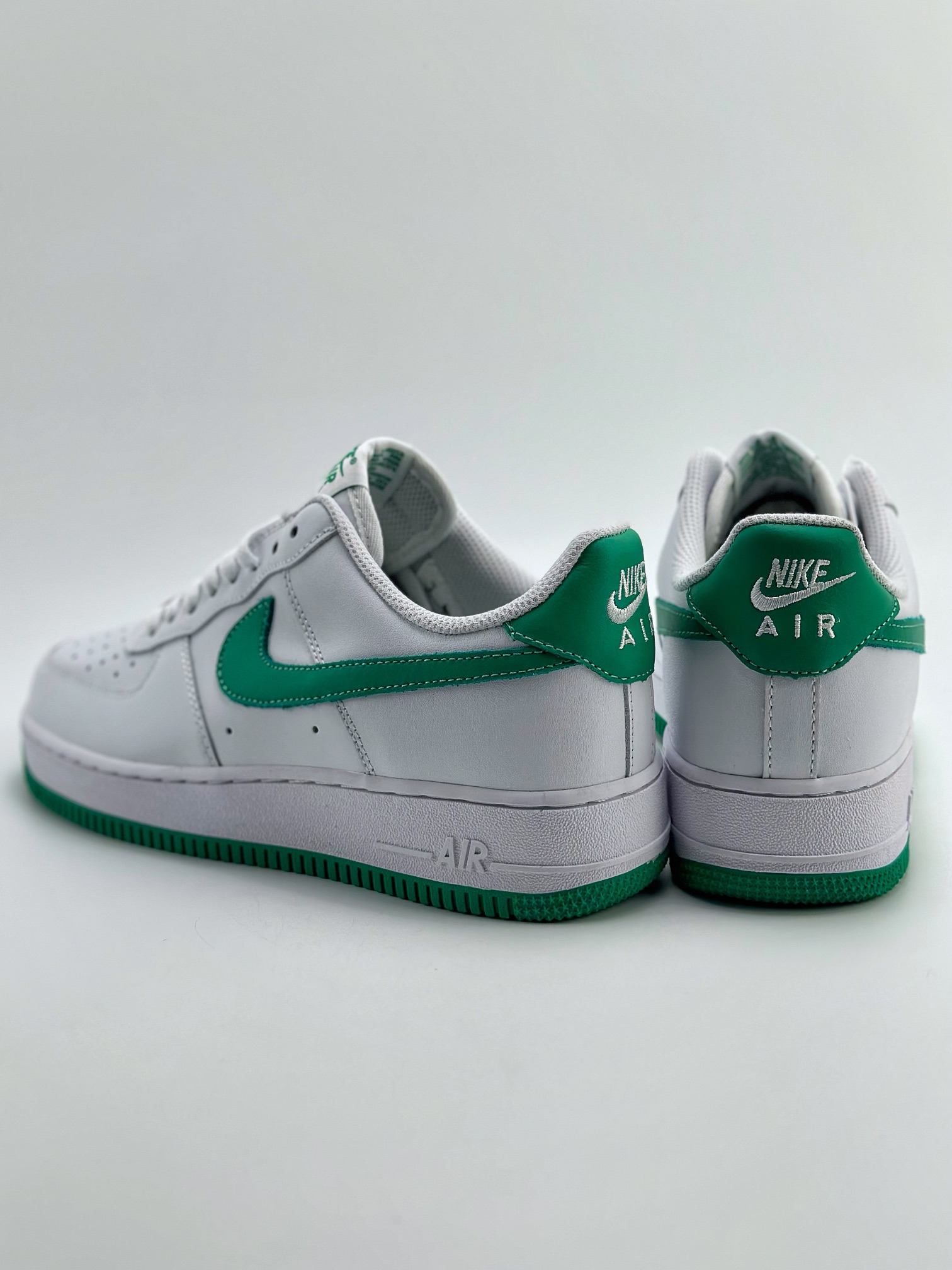 200 Nike Air Force 1 Low 07 白绿 FJ4146-102