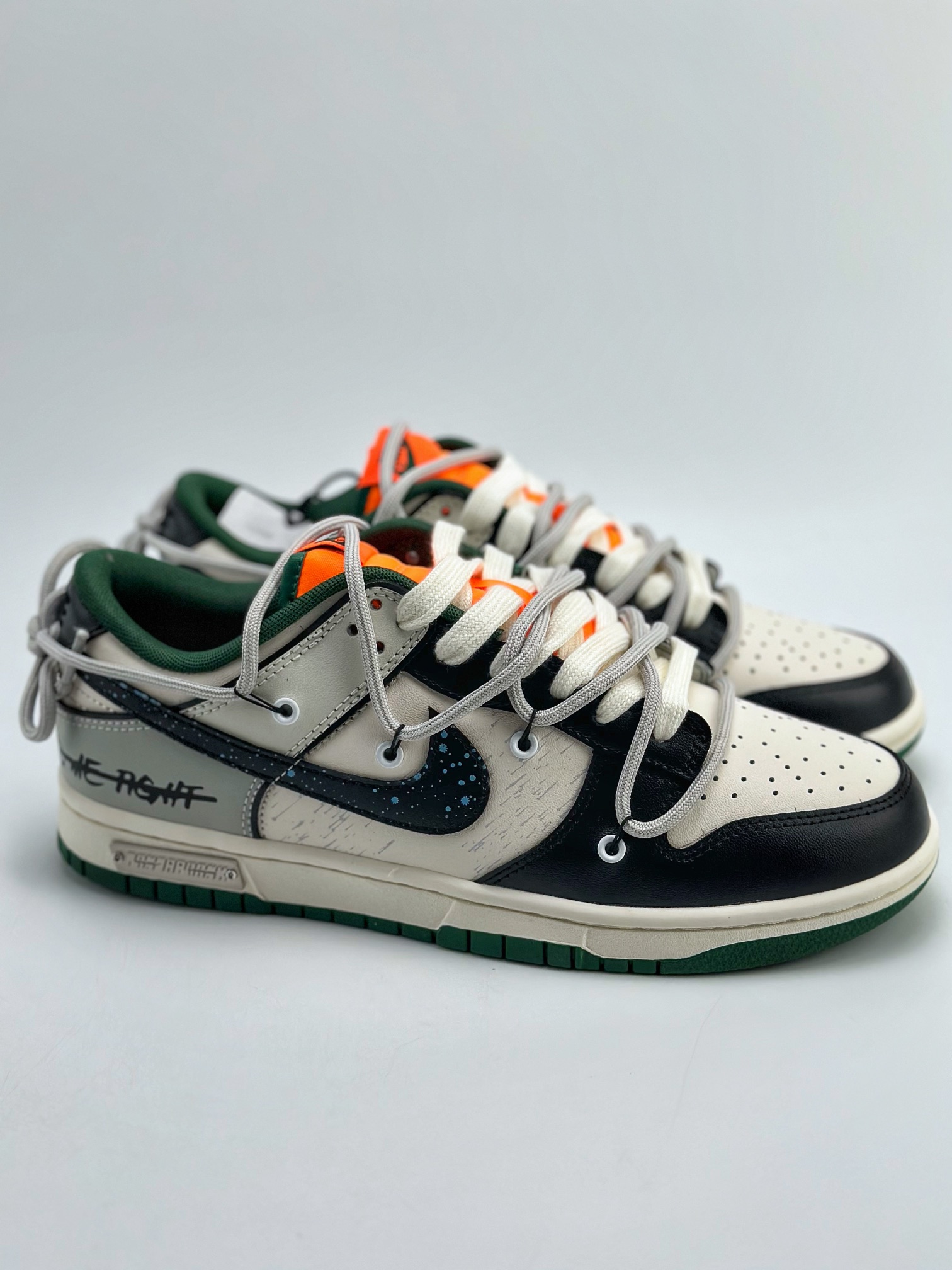 280 Nike SB Dunk Low 宇宙探索 星际迷航 DD1391-300