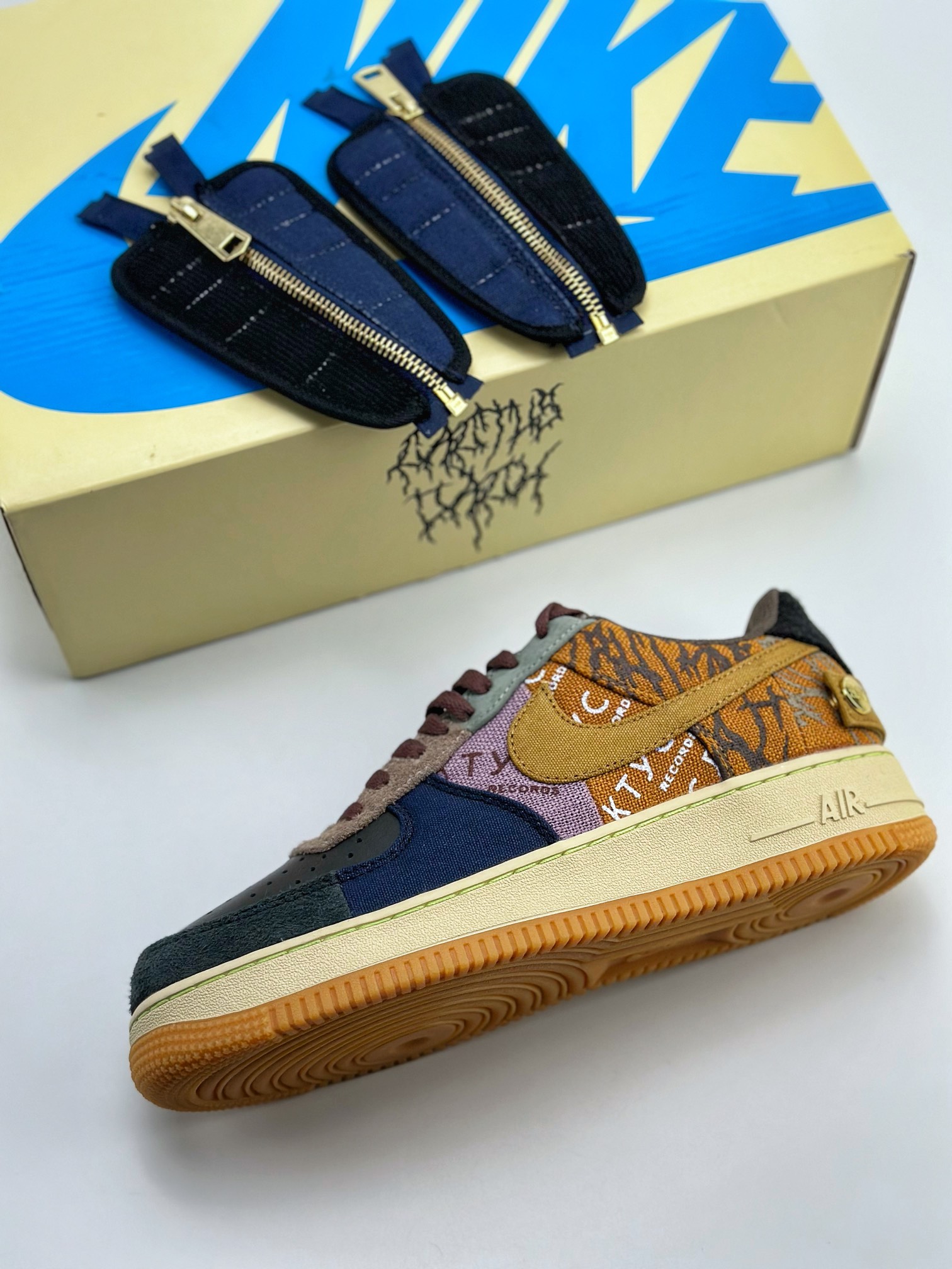 400 Nike Air Force 1 Low 07 x Travis Scott ZipperCactus Jack CN2405-900