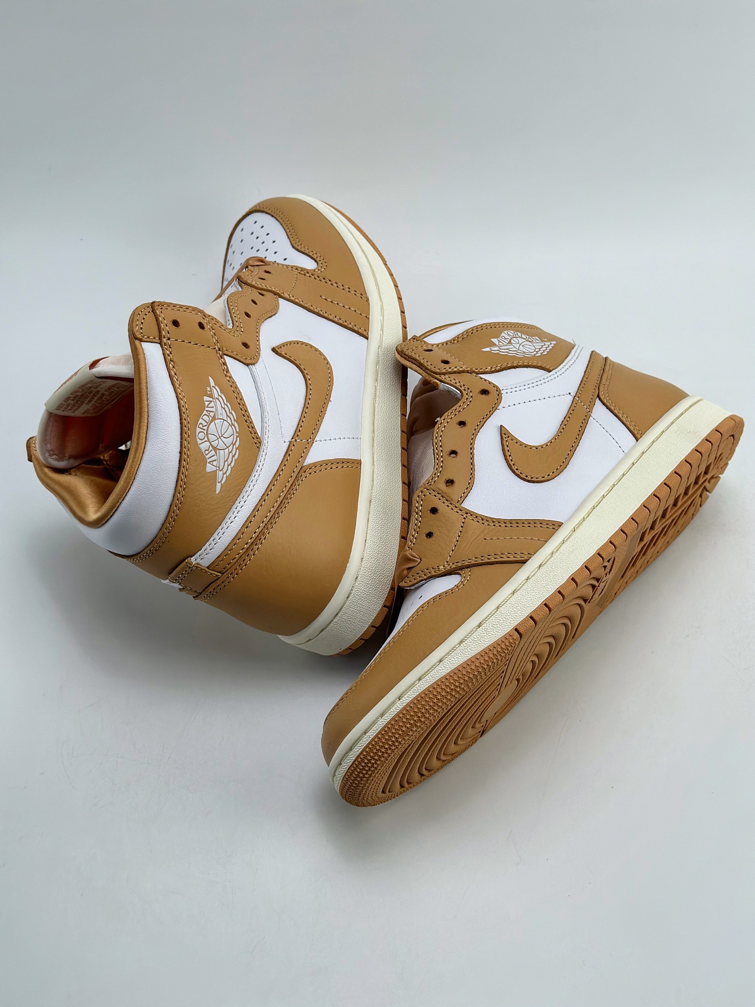 320 莞产原底面 市售纯原版本 Air Jordan 1 High OG OG WMNS ”Praline”卡其色 FN6622-201