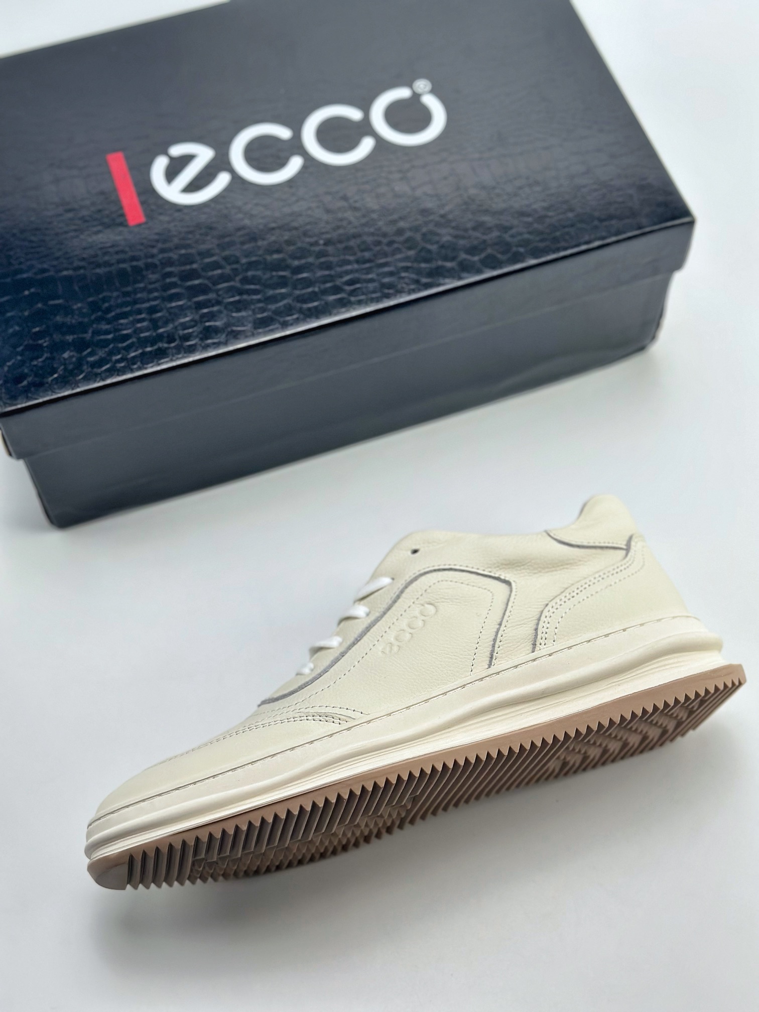 280 ECCO/爱步 运动跑鞋/休闲鞋