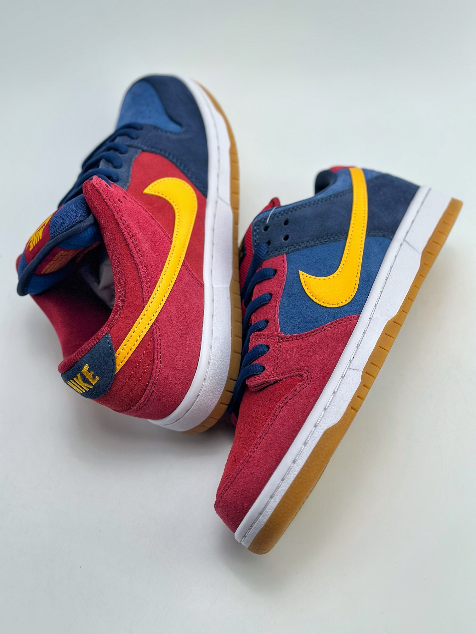 350 Nike SB Dunk Low ”Barcelona” 巴塞罗那 DJ0606-400