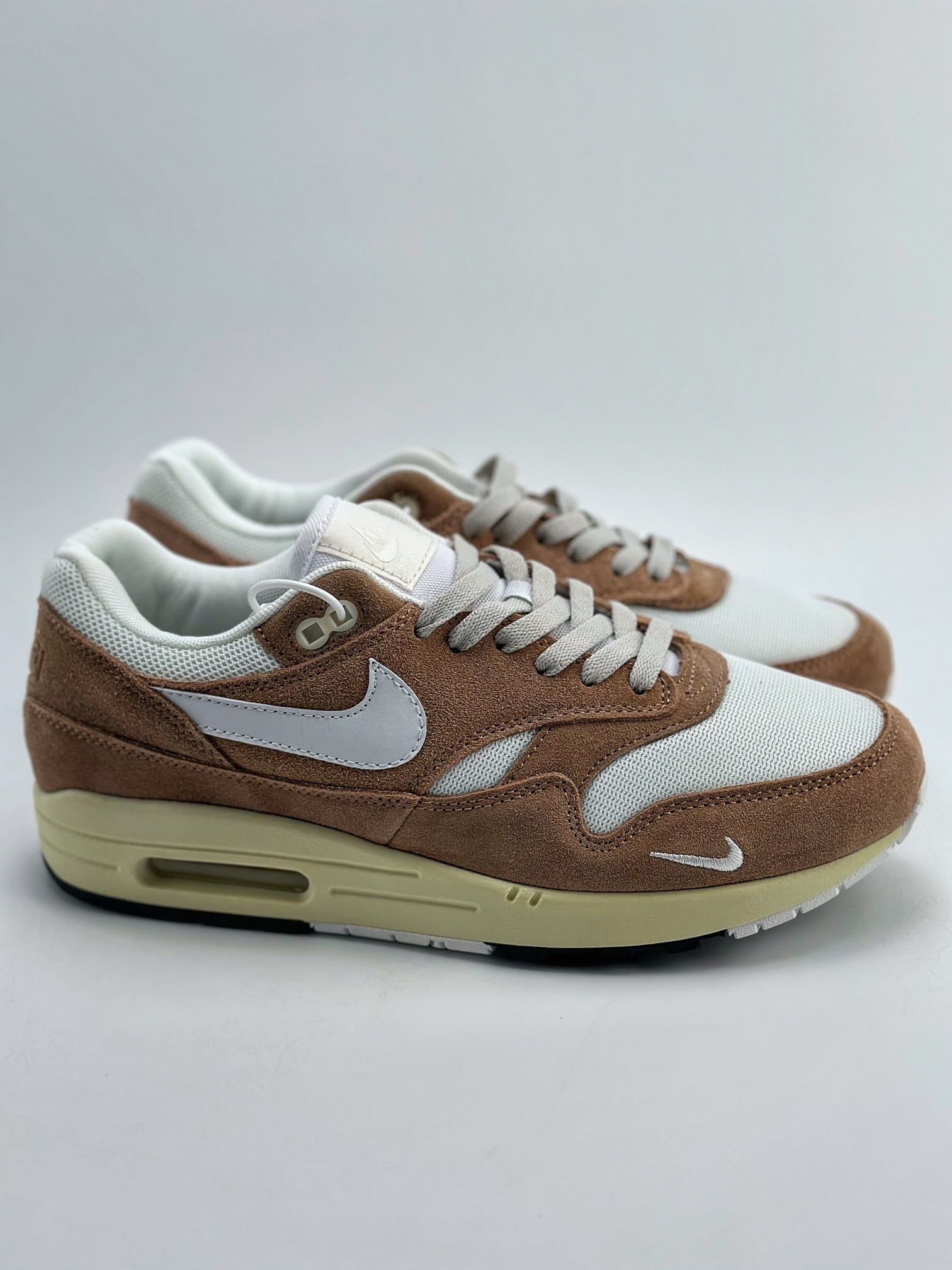 240 Nike Air Max 1 白棕麂皮 复古休闲跑步鞋 FQ8150-133