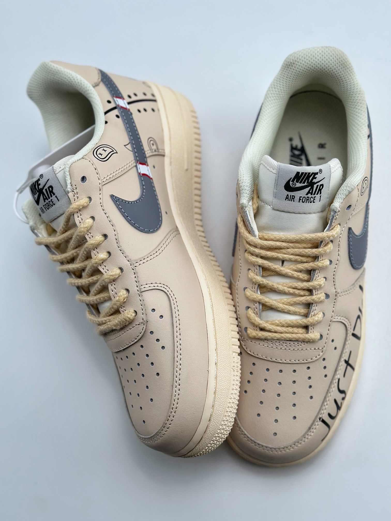 260 Nike Air Force 1 Low 07 米黄手绘涂鸦 CW2288-316